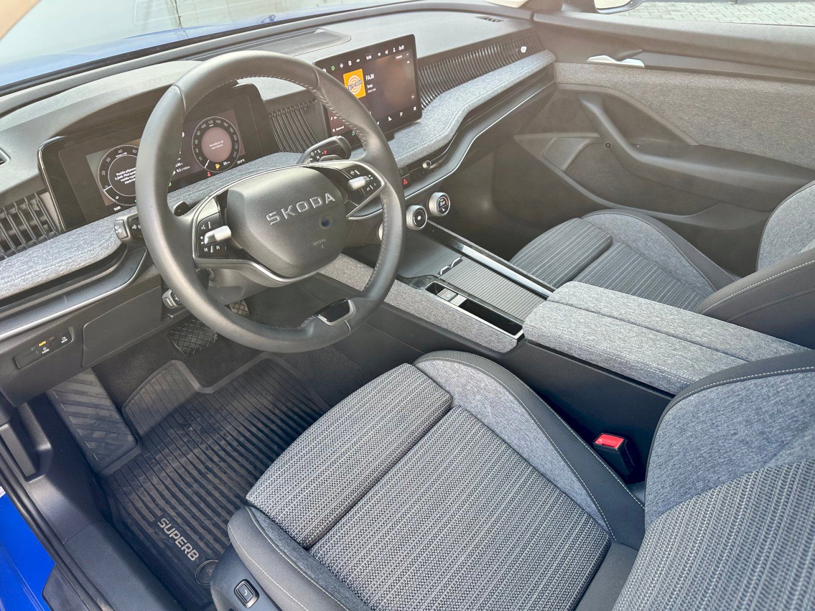 Škoda Superb, 1.5 TSI 110kW Selection DSG - fotka 6