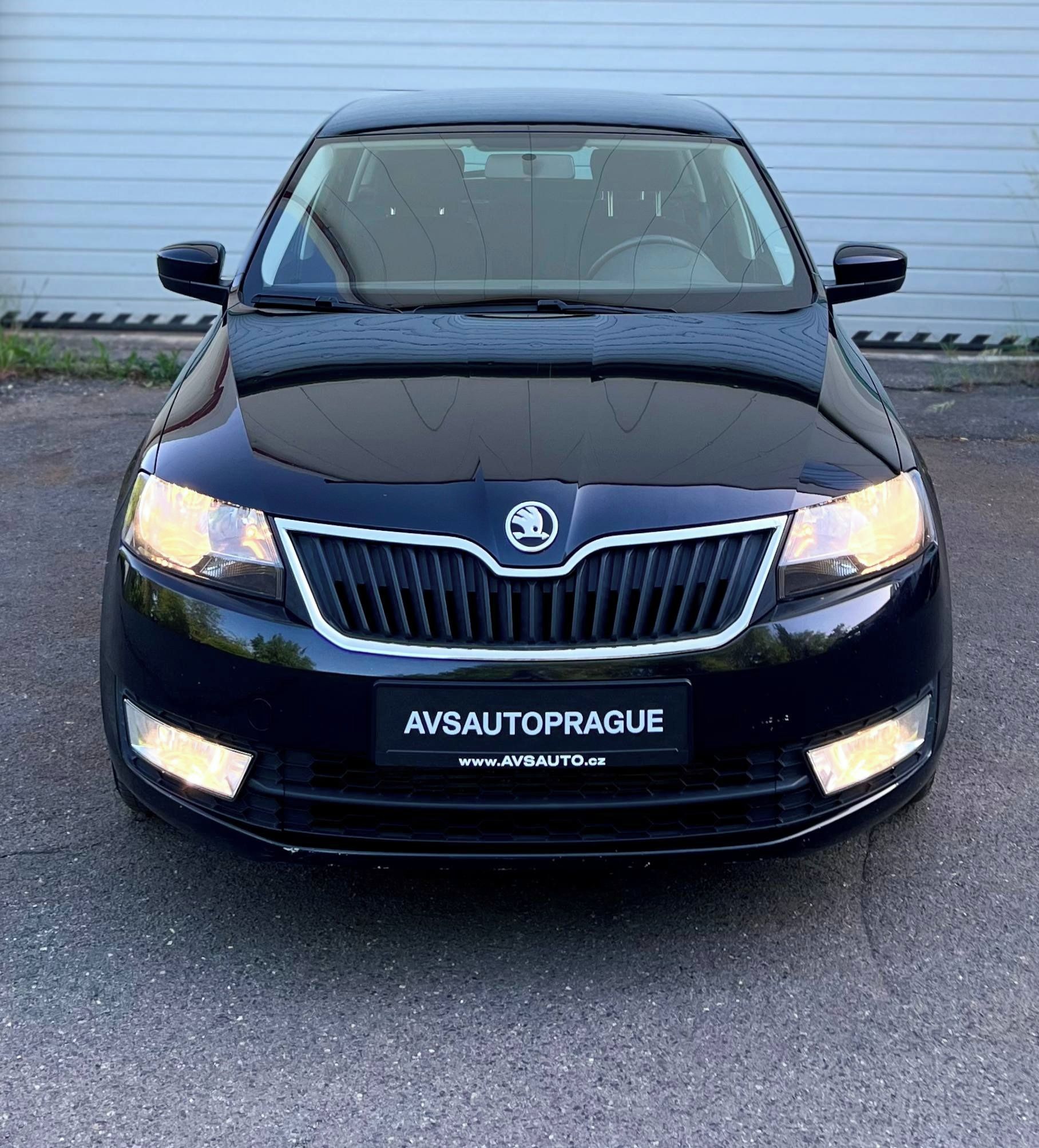 Škoda Rapid, SPACEBACK 1.6 TDI DSG 2014 - fotka 2