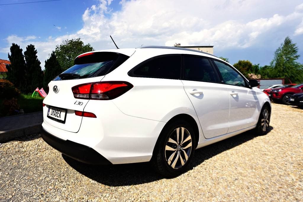 Hyundai i30, GO! 1,4 T-GDI 103 kW - fotka 4