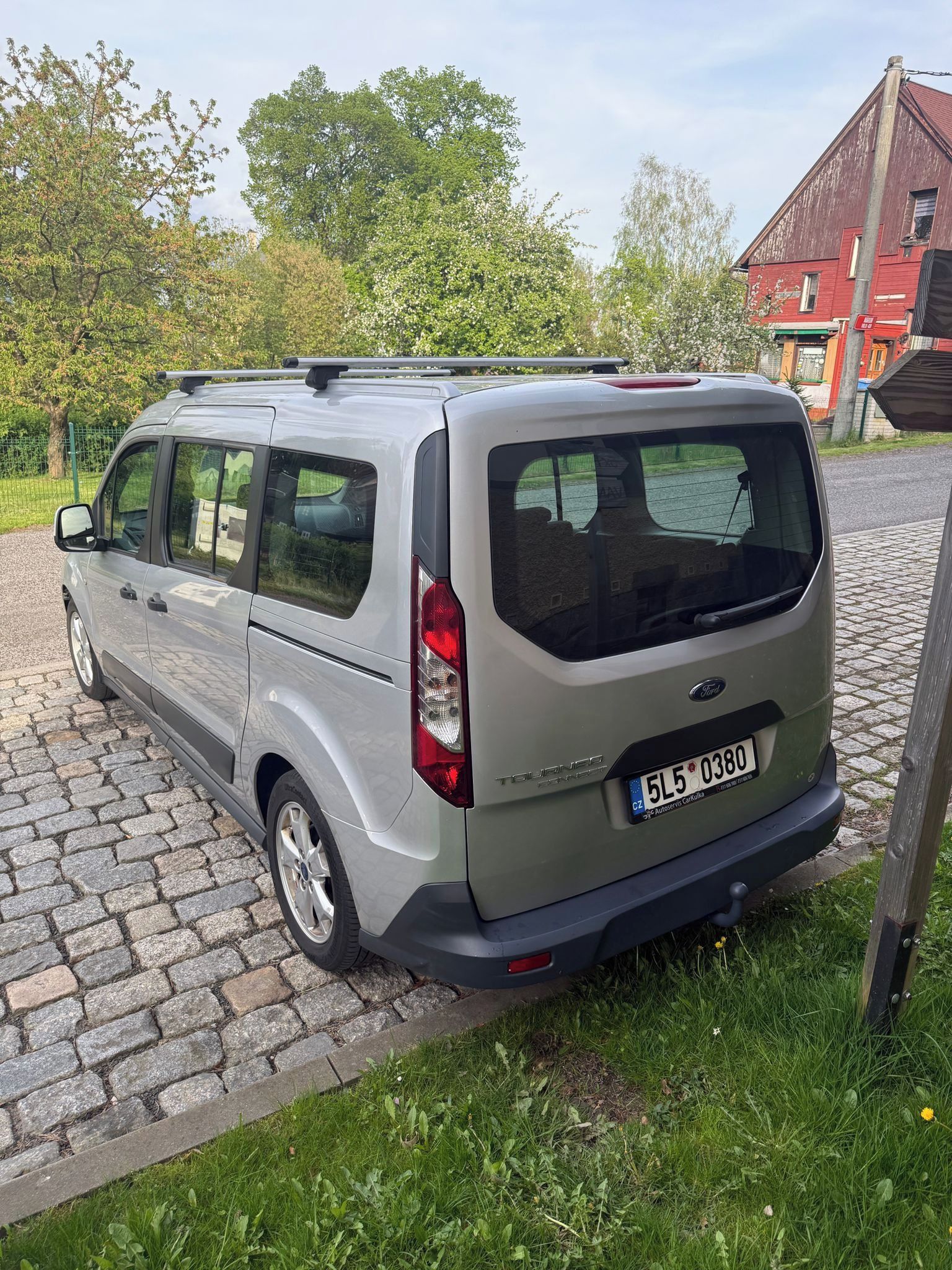 Ford Tourneo Connect, Ford Tourneo Connect L2 7 míst - fotka 5