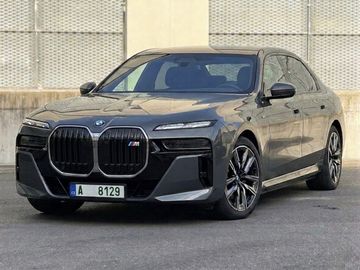 M70, xDrive, masáže, Pano, 360
