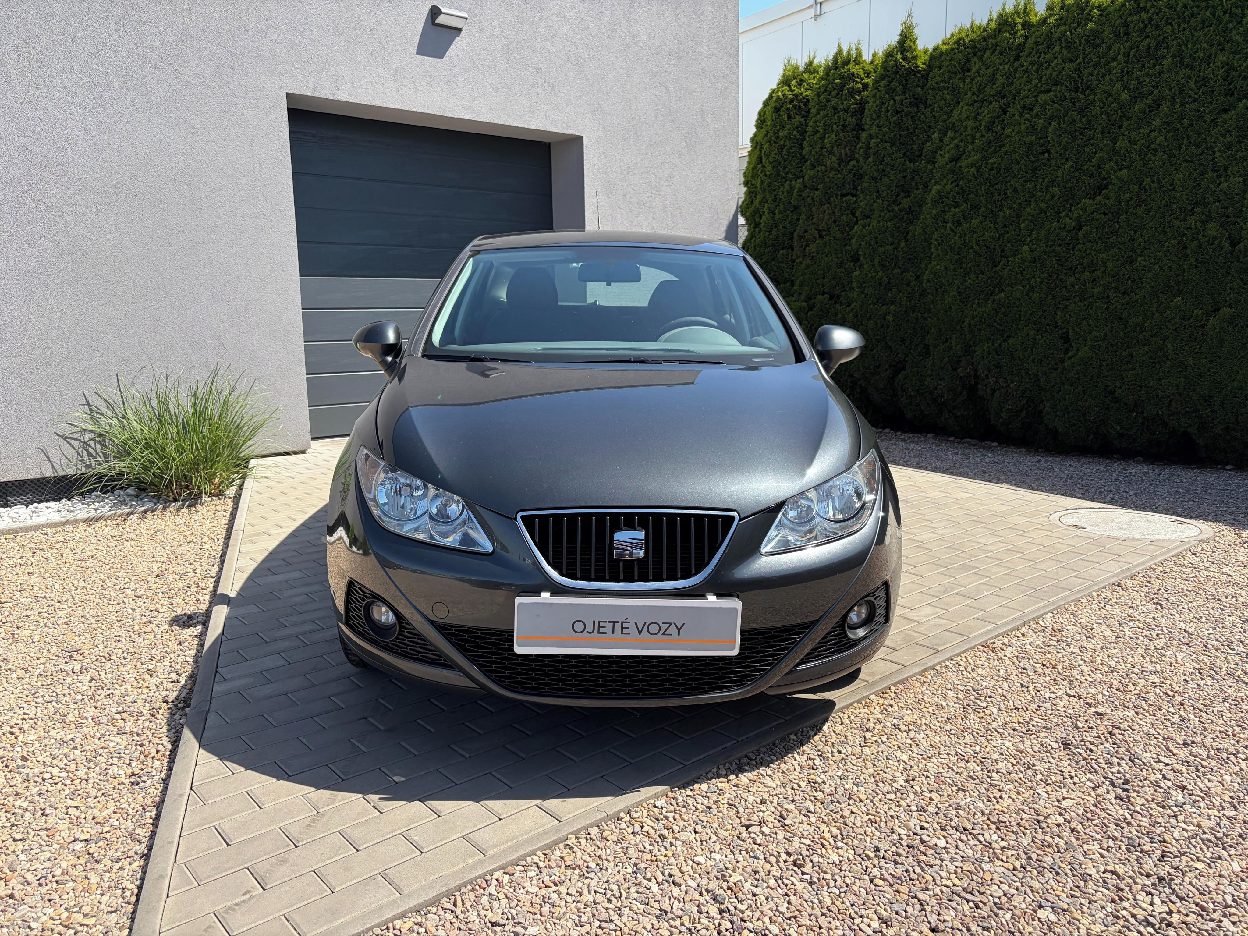 Seat Ibiza, 1.4i 16V 63KW STYLE, Po 1. Maj - fotka 2