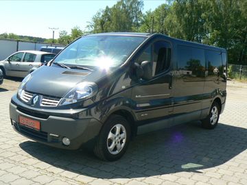 2,0 dci Passenger BLACK EDITIO