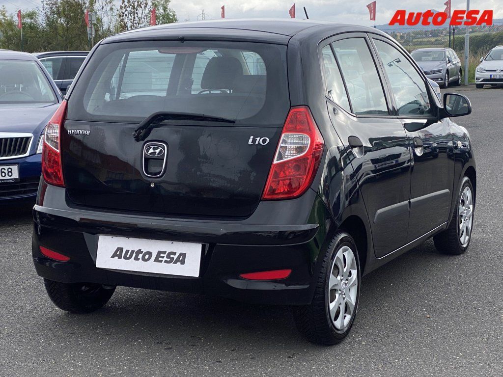 Hyundai i10, 1.1i,Klima - fotka 6