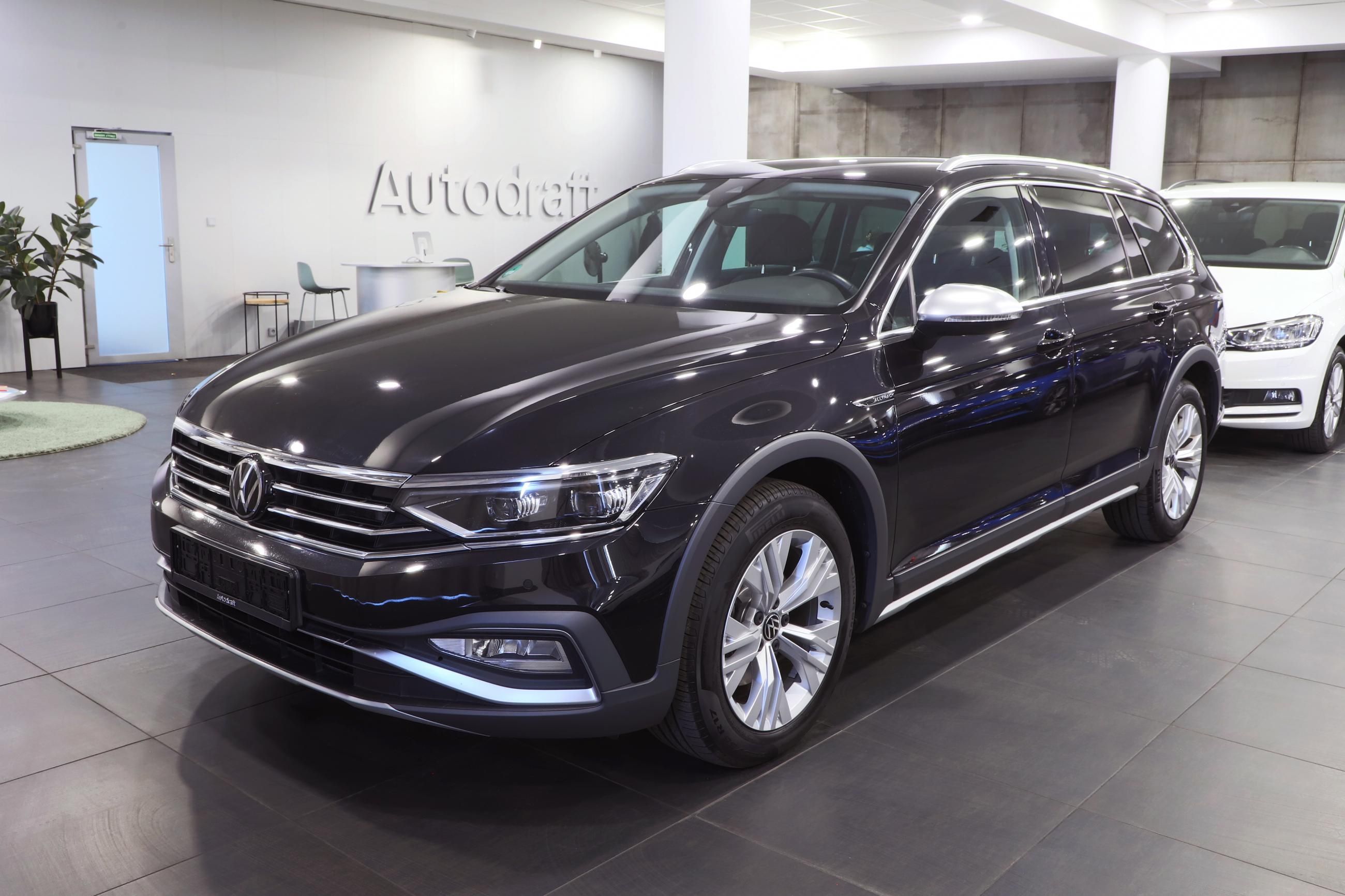 Volkswagen Passat Variant, 2.0 TDI 147kW 4x4 DSG Alltrack - fotka 2