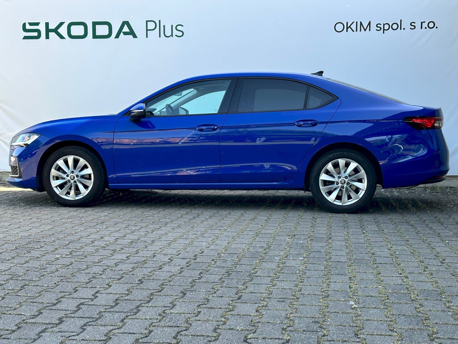Škoda Superb, 1.5 TSI 110kW Selection DSG - fotka 3