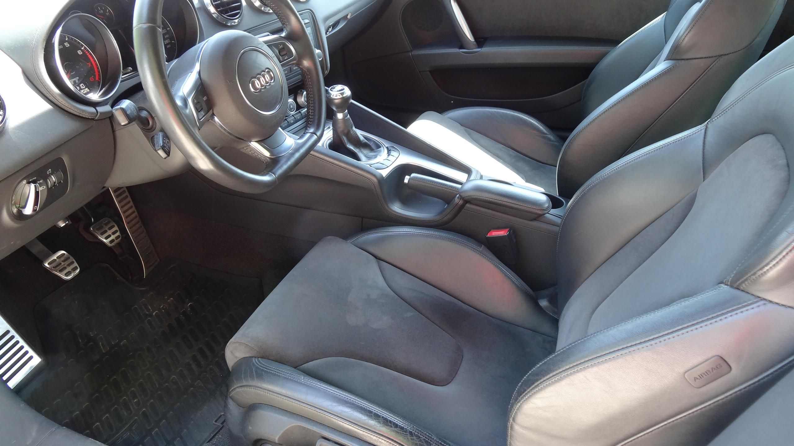 Audi TT, 1.8 TFSI  Alcantara - fotka 3