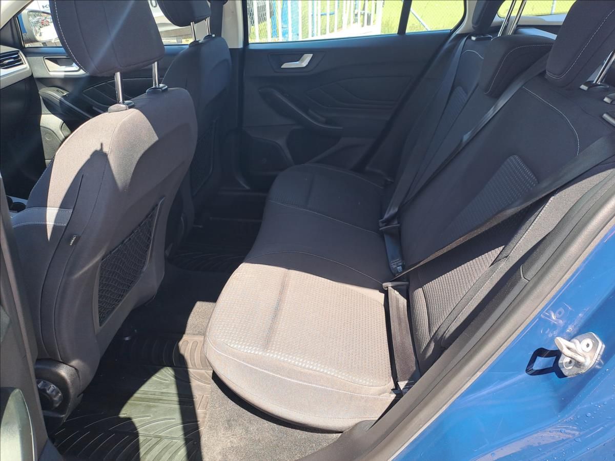 Ford Focus, 1,0 EcoBoost AUTOMAT - fotka 6