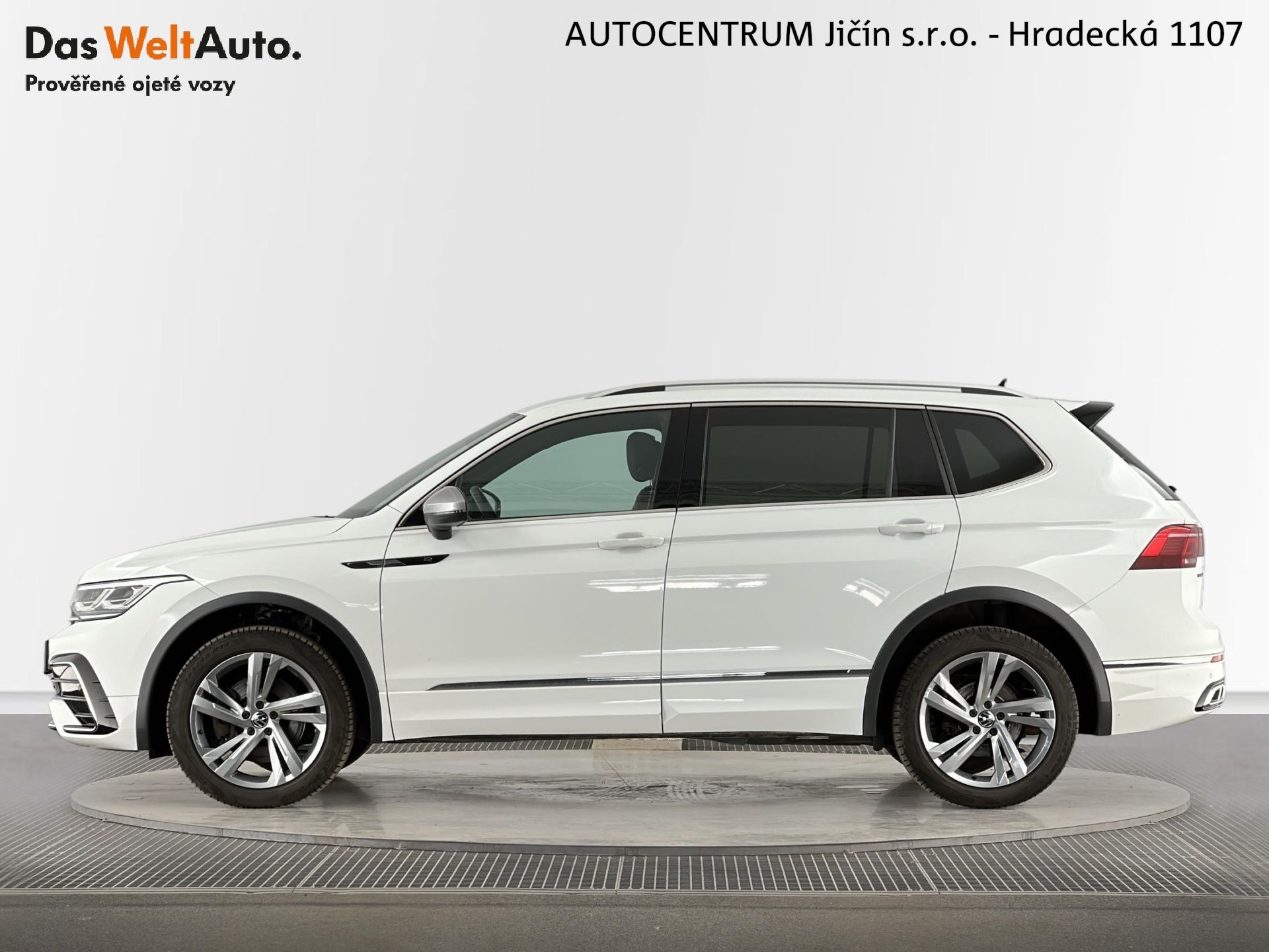 Volkswagen Tiguan Allspace, R-Line 2.0 TSI 140kW 4Motion D - fotka 3