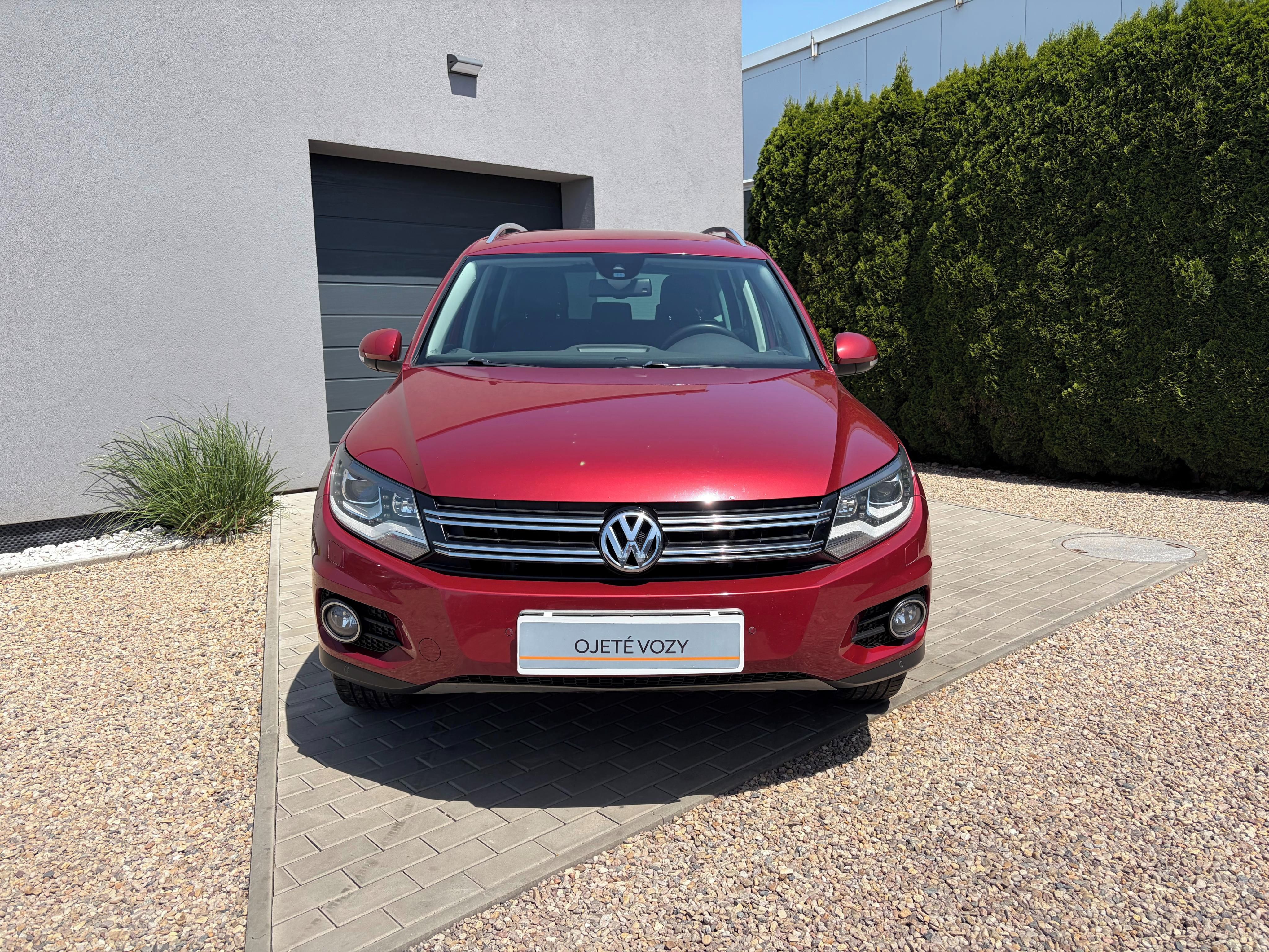 Volkswagen Tiguan, 2.0 TDI 4x4 125KW, Kůže, Tažné - fotka 2