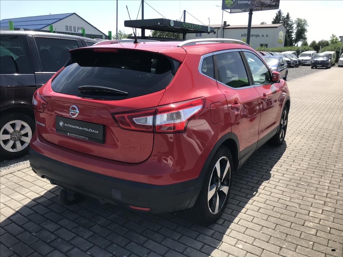 Nissan Qashqai, 1,6 96kw TEKNA LED PANORAM - fotka 5