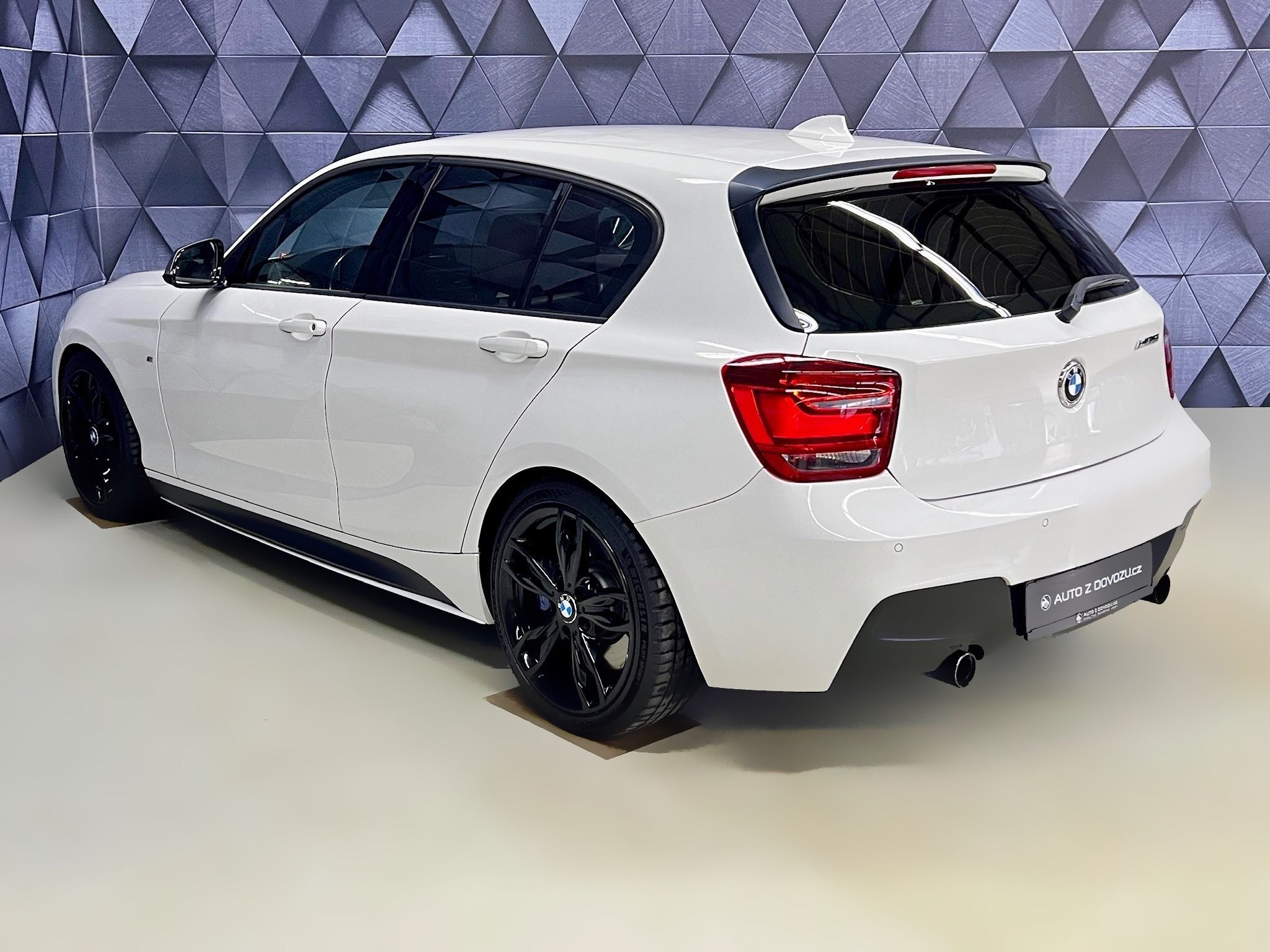 BMW Řada 1, 235KW, SPORT. VÝFUKY - fotka 5