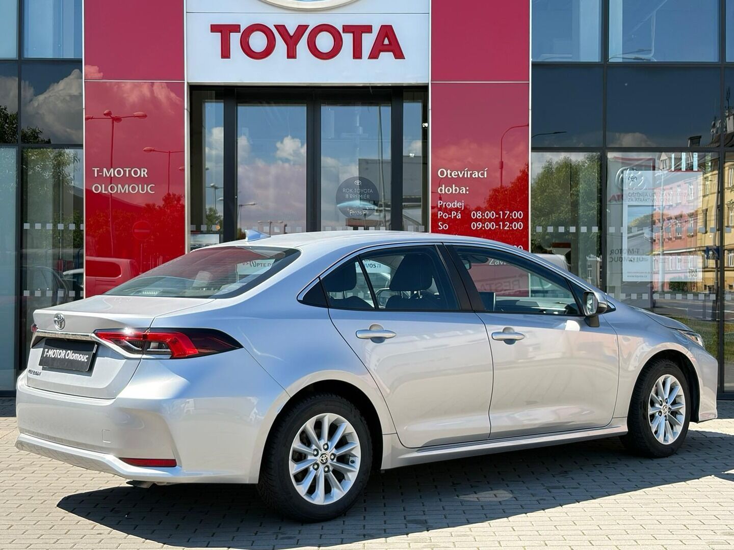 Toyota Corolla, 1.5 Comfort - fotka 3