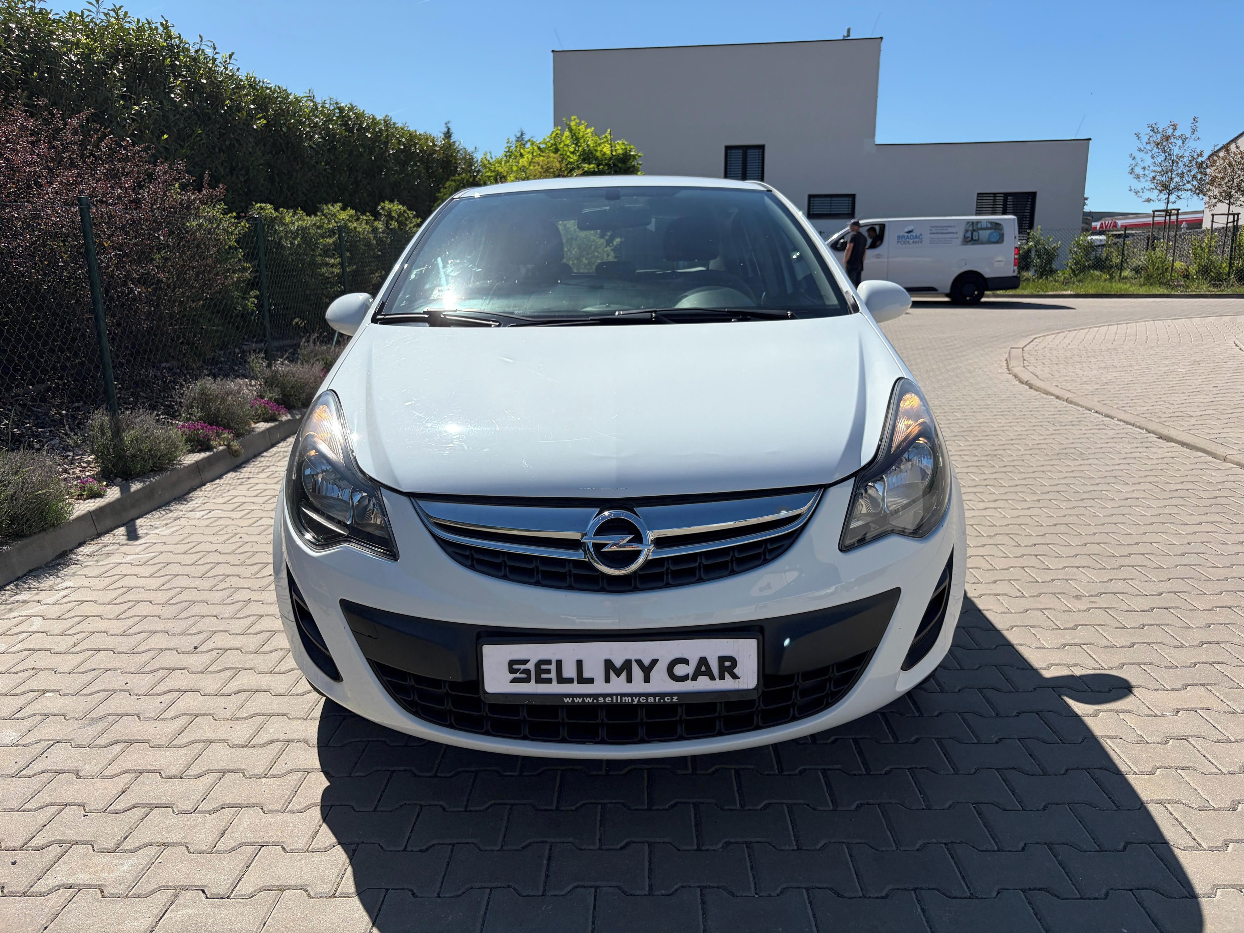 Opel Corsa, 1.2/63kW ČR 2Maj A/C Tempomat - fotka 2