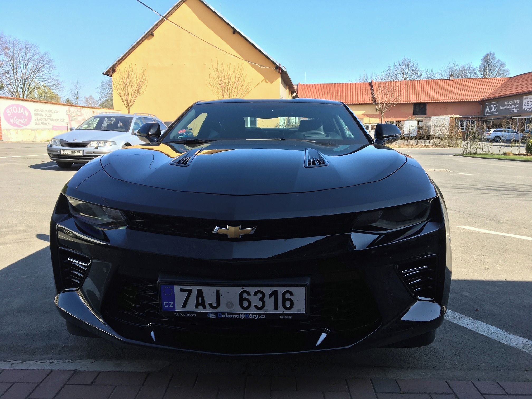 Chevrolet Camaro, CAMARO 6,2 jako nové - fotka 3