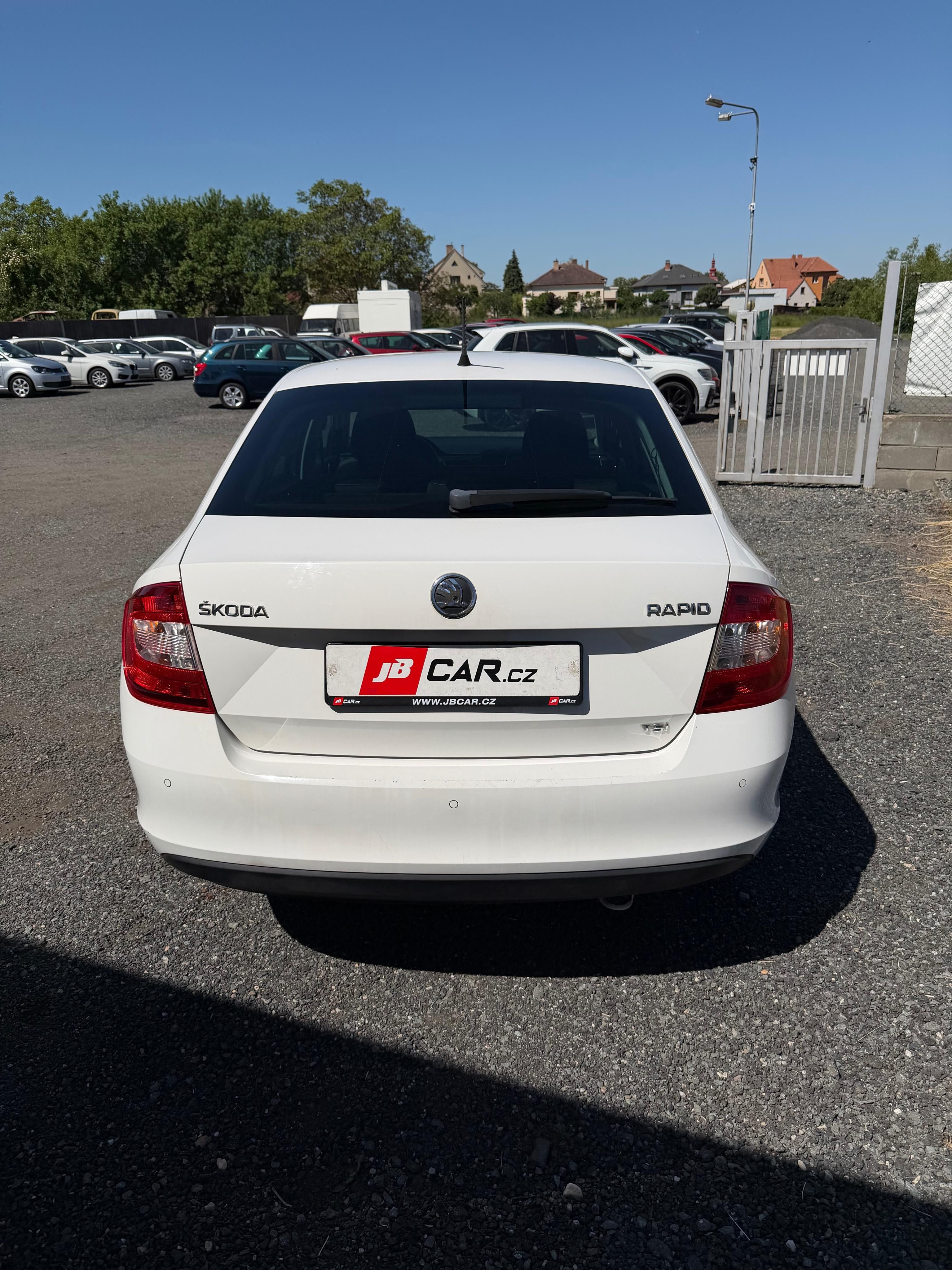 Škoda Rapid, 1.2 TSI 77 kW ELEGANCE VÝHŘEV - fotka 6