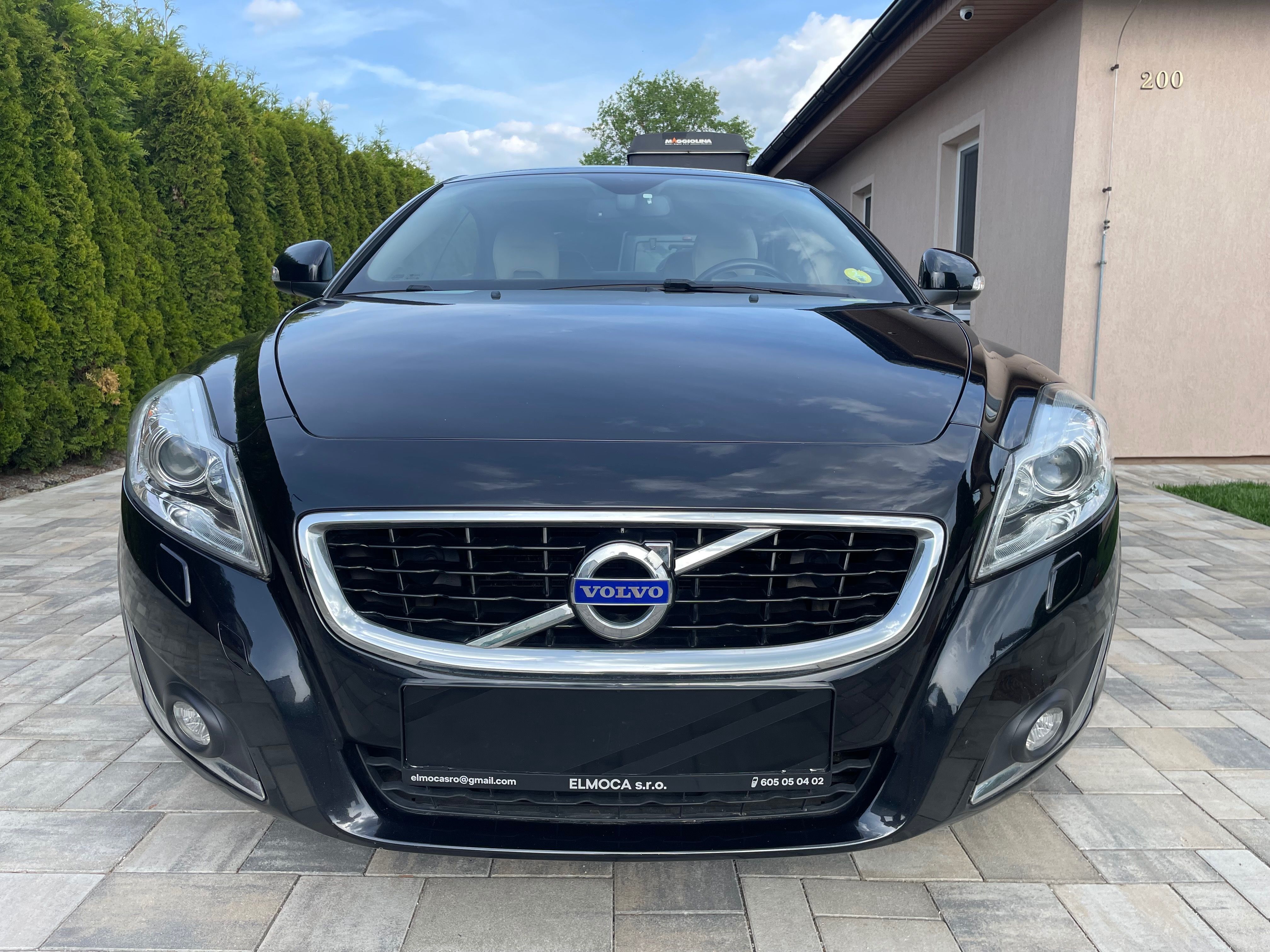 Volvo C70, 2.0d 5válec Inscription Automa - fotka 2