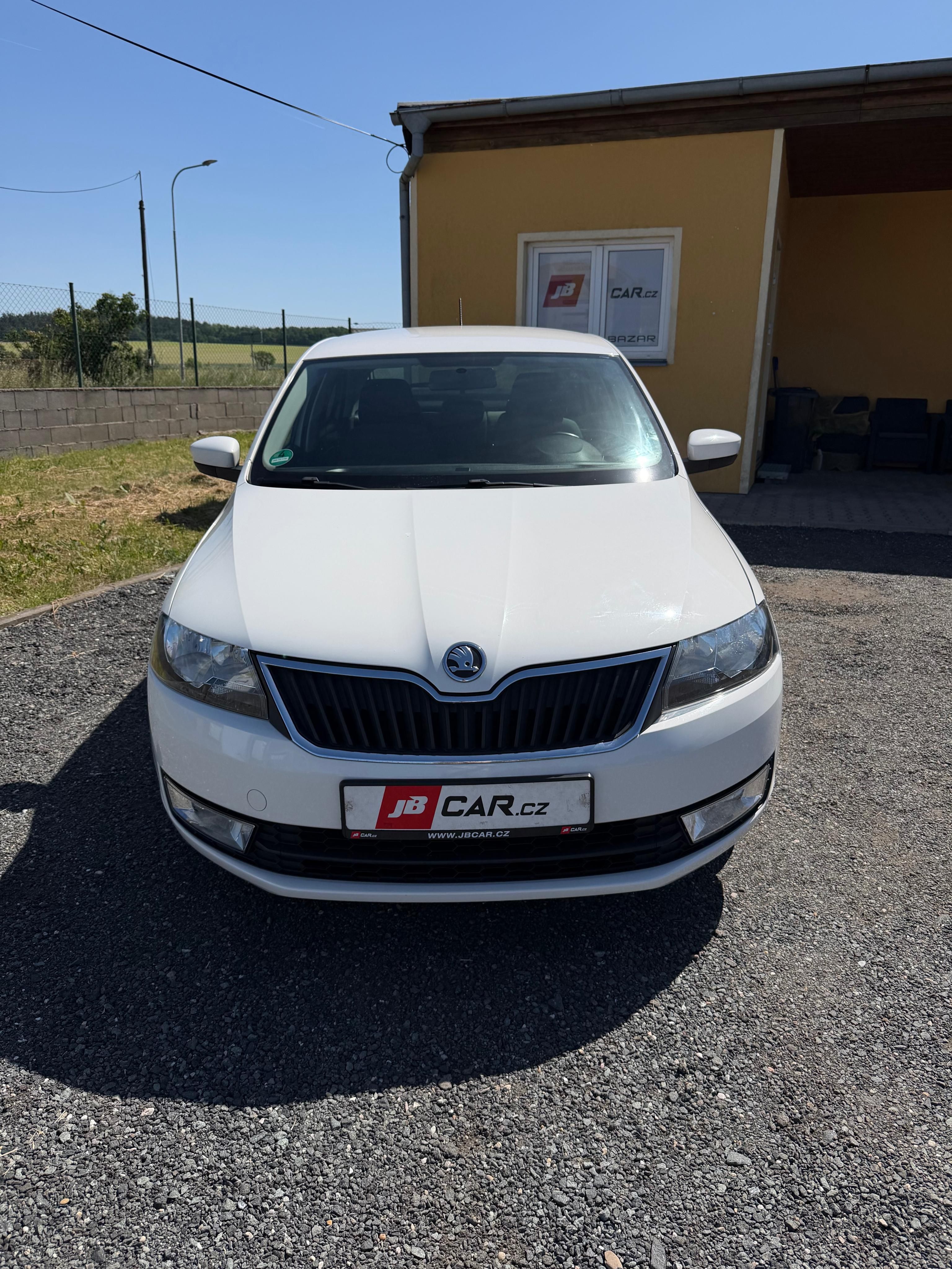 Škoda Rapid, 1.2 TSI 77 kW ELEGANCE VÝHŘEV - fotka 3