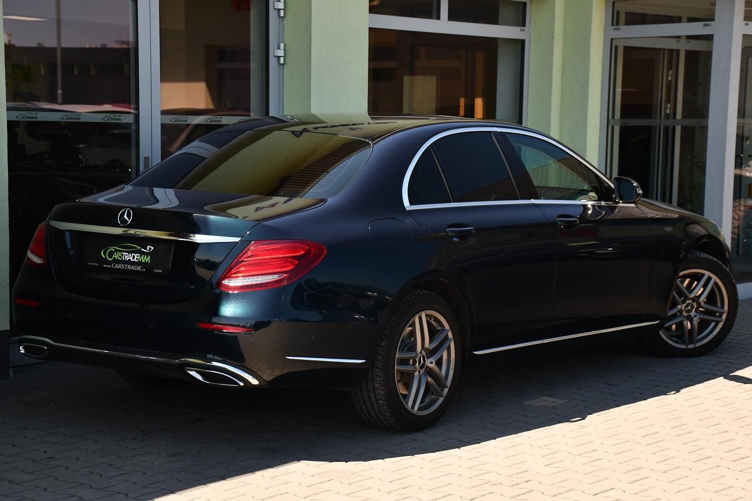Mercedes-Benz Třídy E, 350d - fotka 5