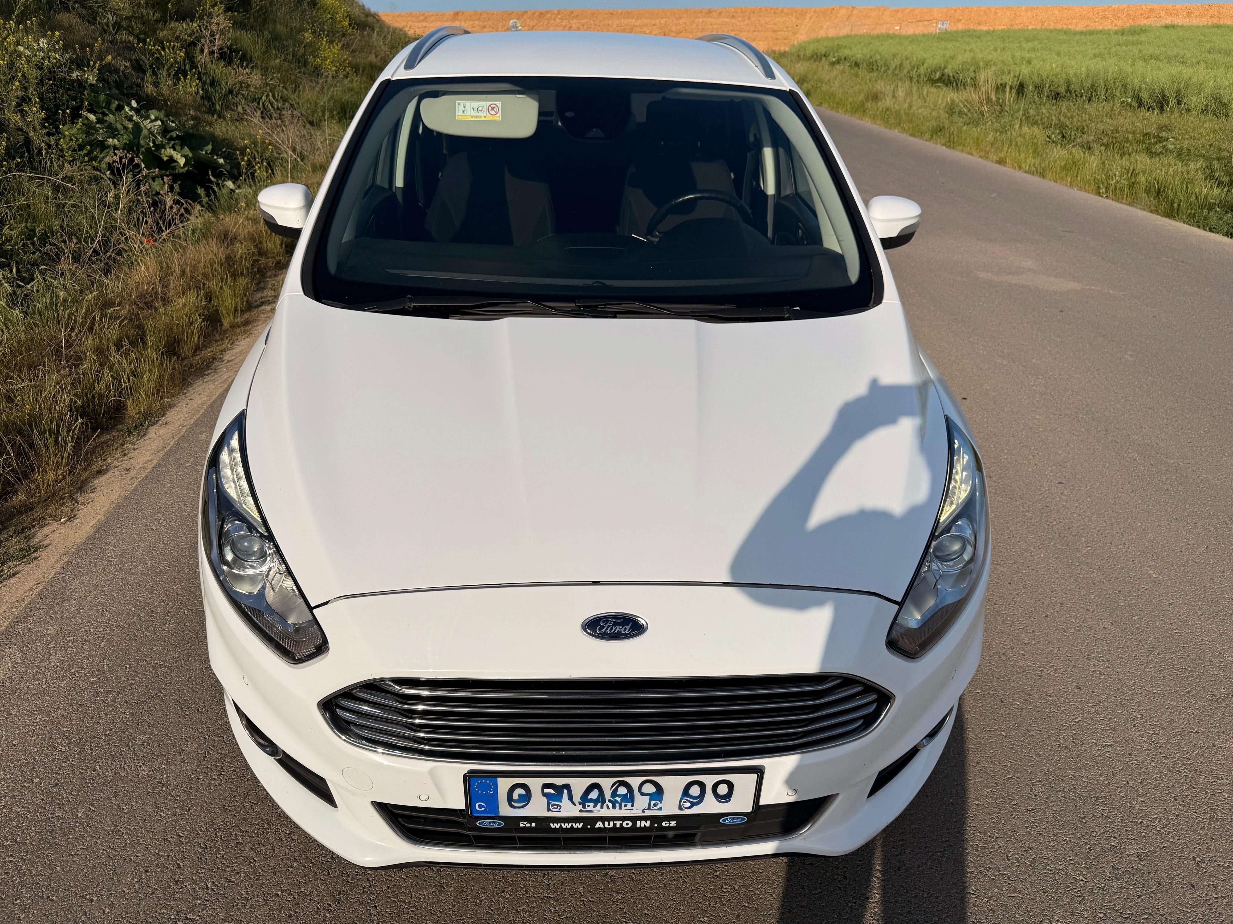 Ford S-MAX, Ford S-MAX 2.0 TDCi AT8 - fotka 4