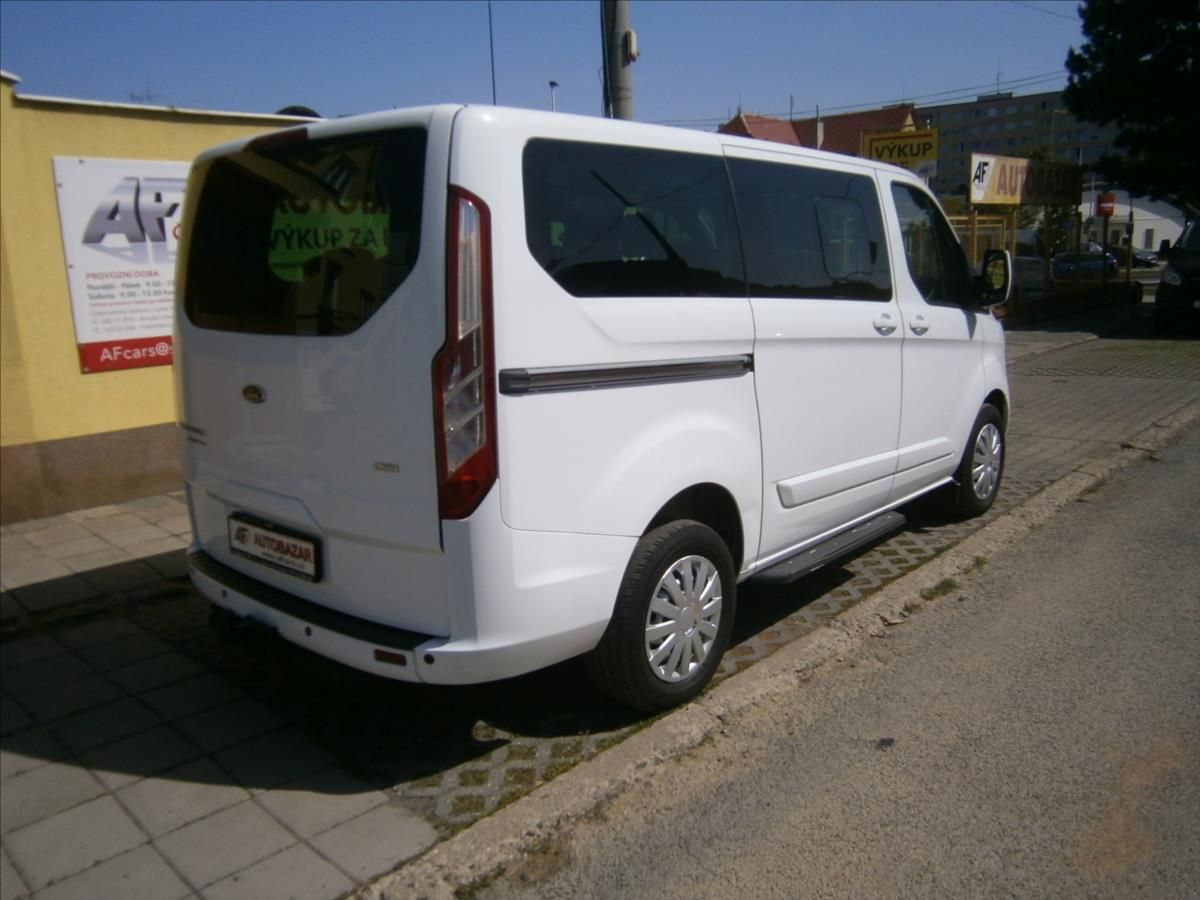 Ford Tourneo Custom, 2,2 TDCI 8 MÍST KLIMA - fotka 6