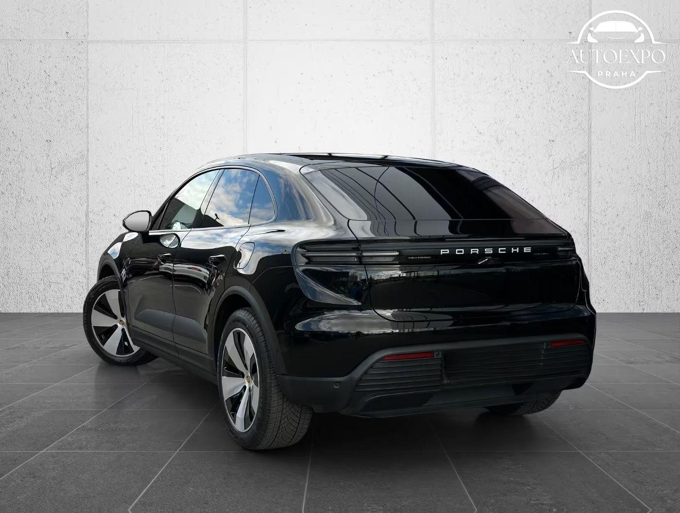 Porsche Macan, Panorama střecha - fotka 5