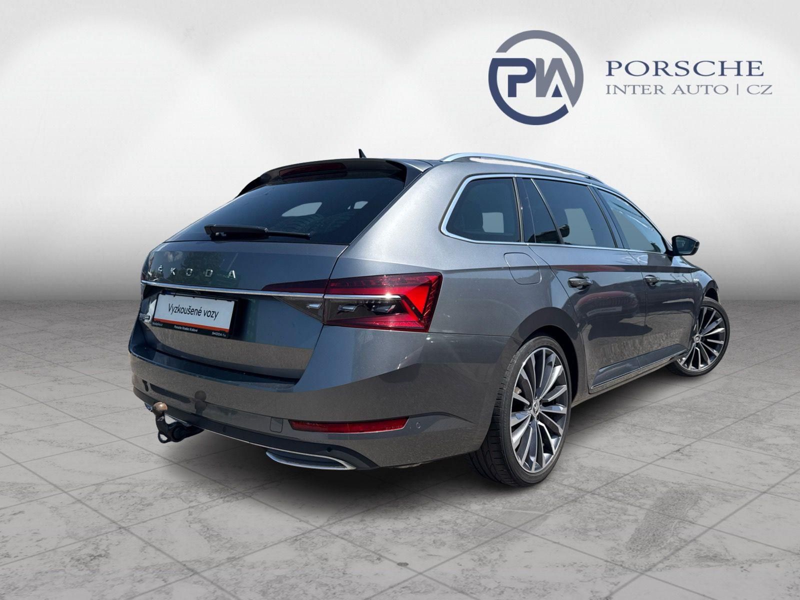 Škoda Superb, L&K 2.0 TSI 140kw DSG Combi - fotka 2
