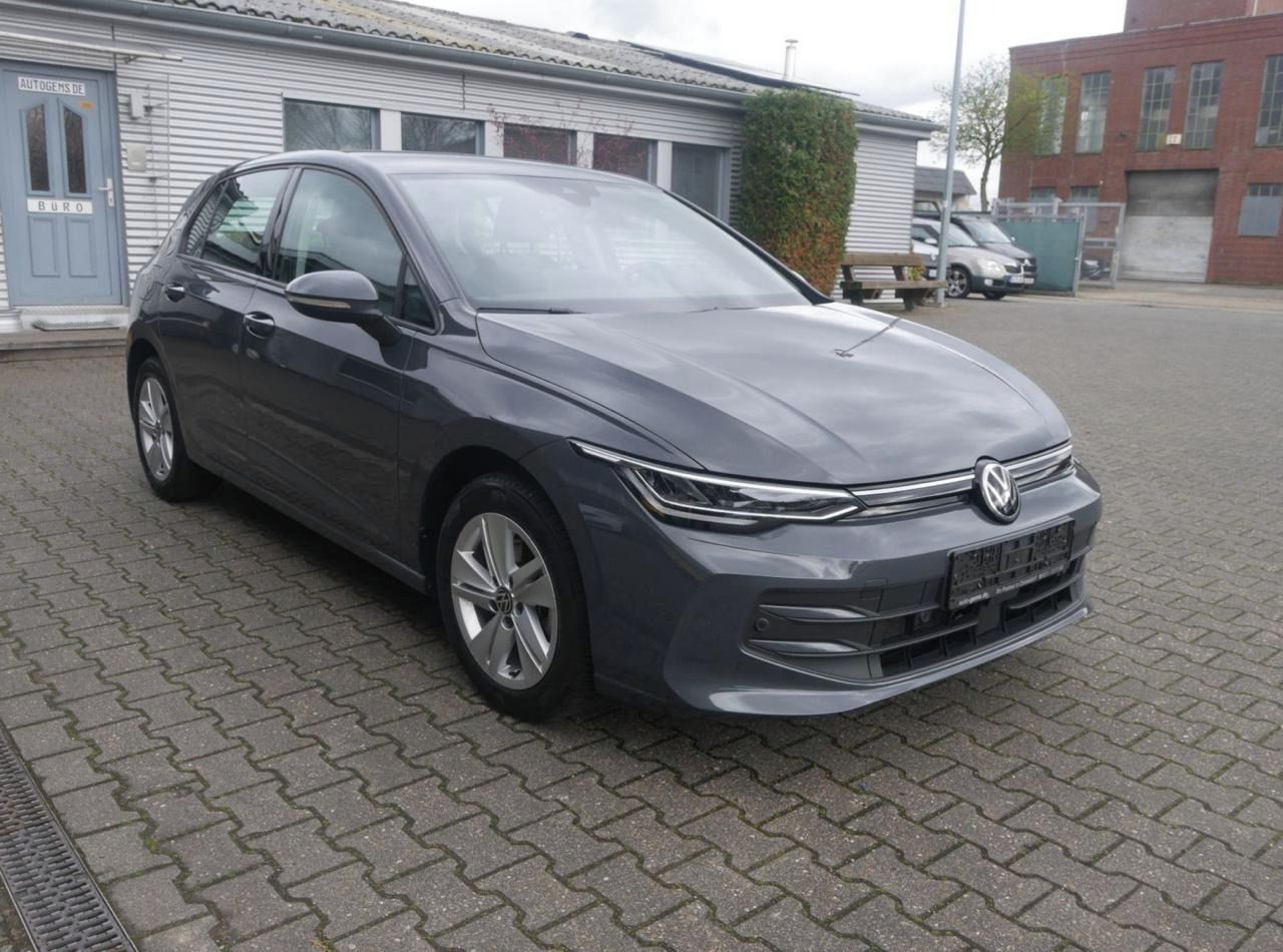 Volkswagen Golf, 2024 VW Golf VIII Life 1.5