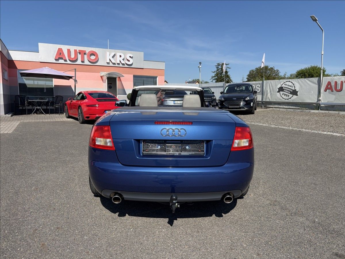 Audi A4, 3,0 i V6 162KW, el. střecha,Xe - fotka 5