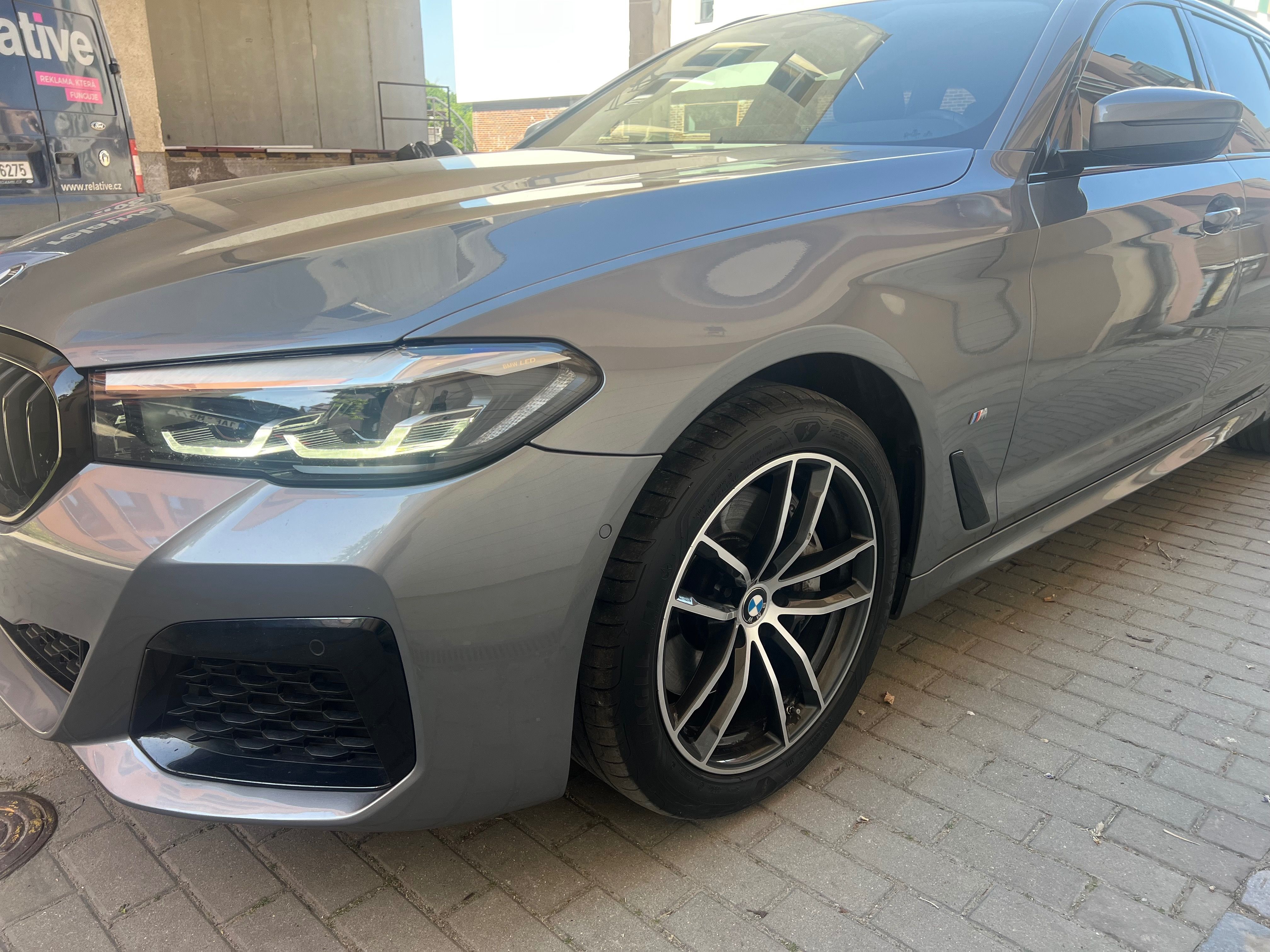 BMW Řada 5, 530d-xdrive