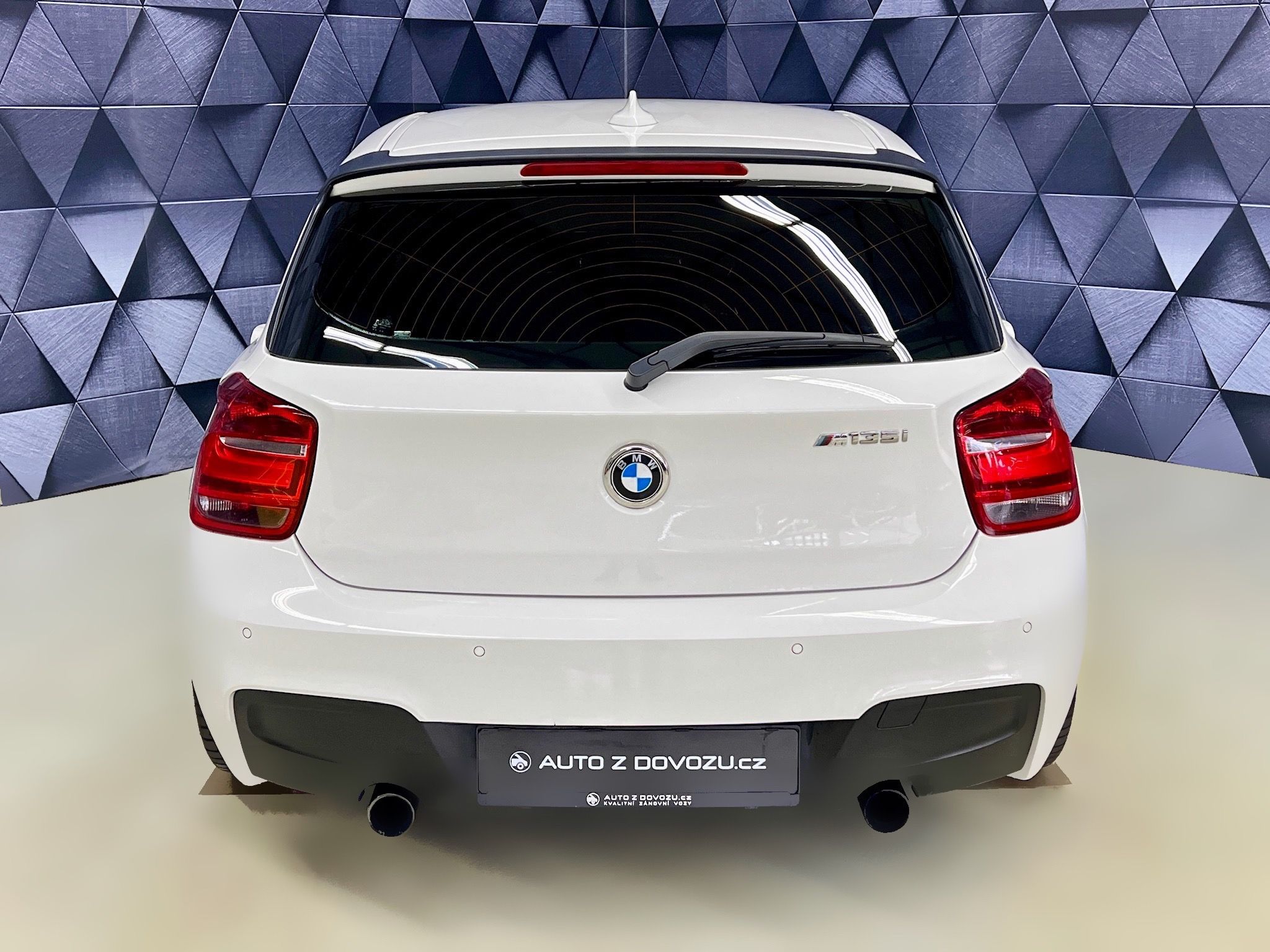 BMW Řada 1, 235KW, SPORT. VÝFUKY - fotka 6