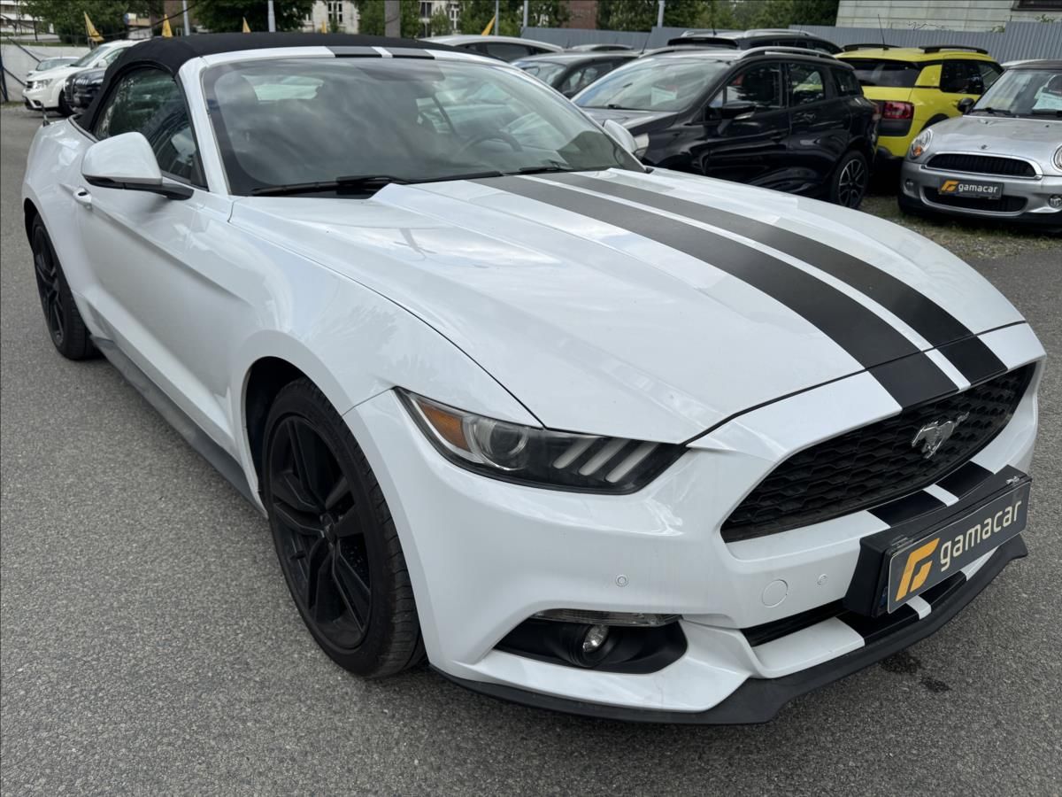 Ford Mustang, 2,3 - fotka 2
