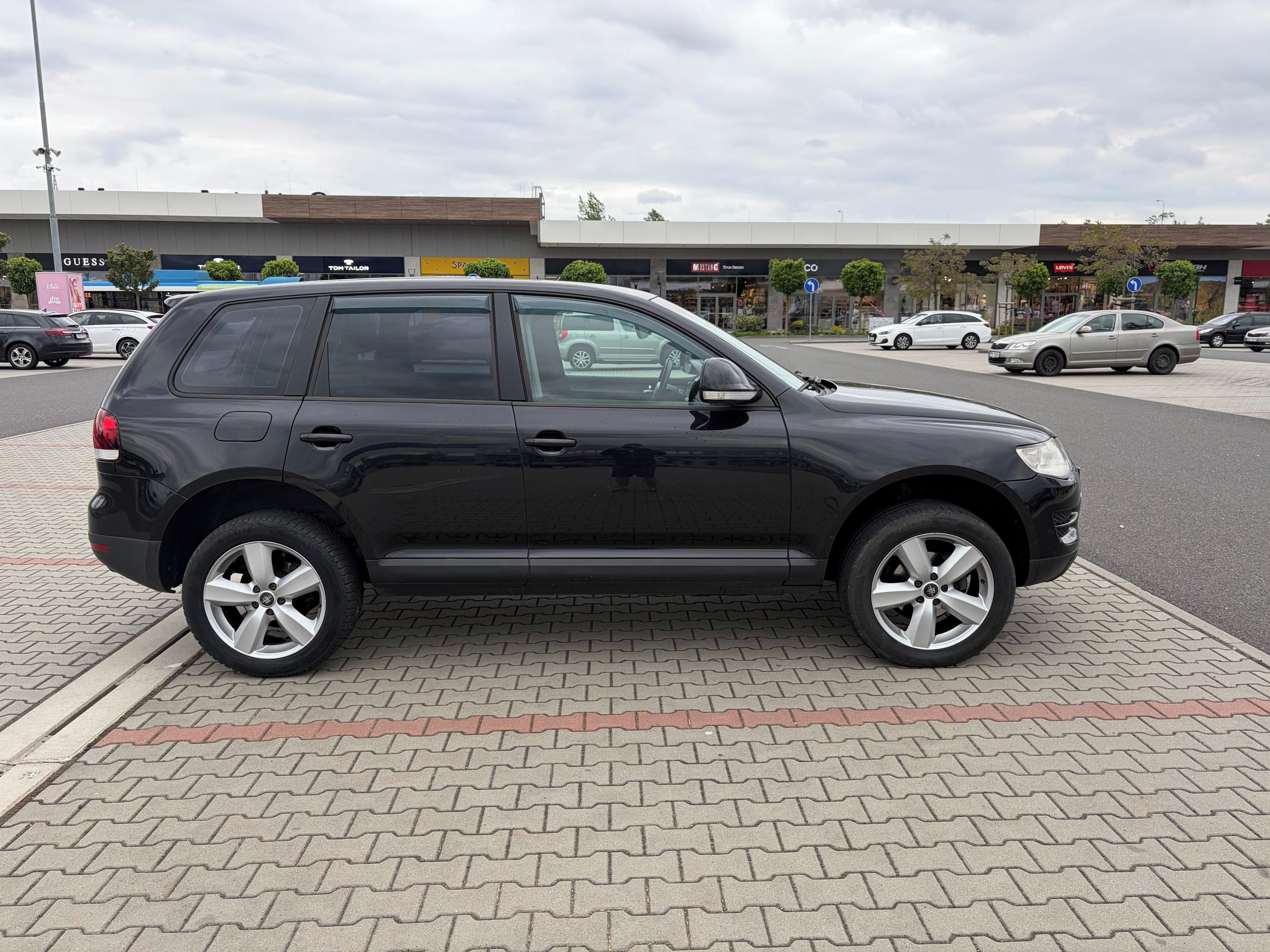 Volkswagen Touareg, 2.5 TDi 128kw 4x4 - fotka 2