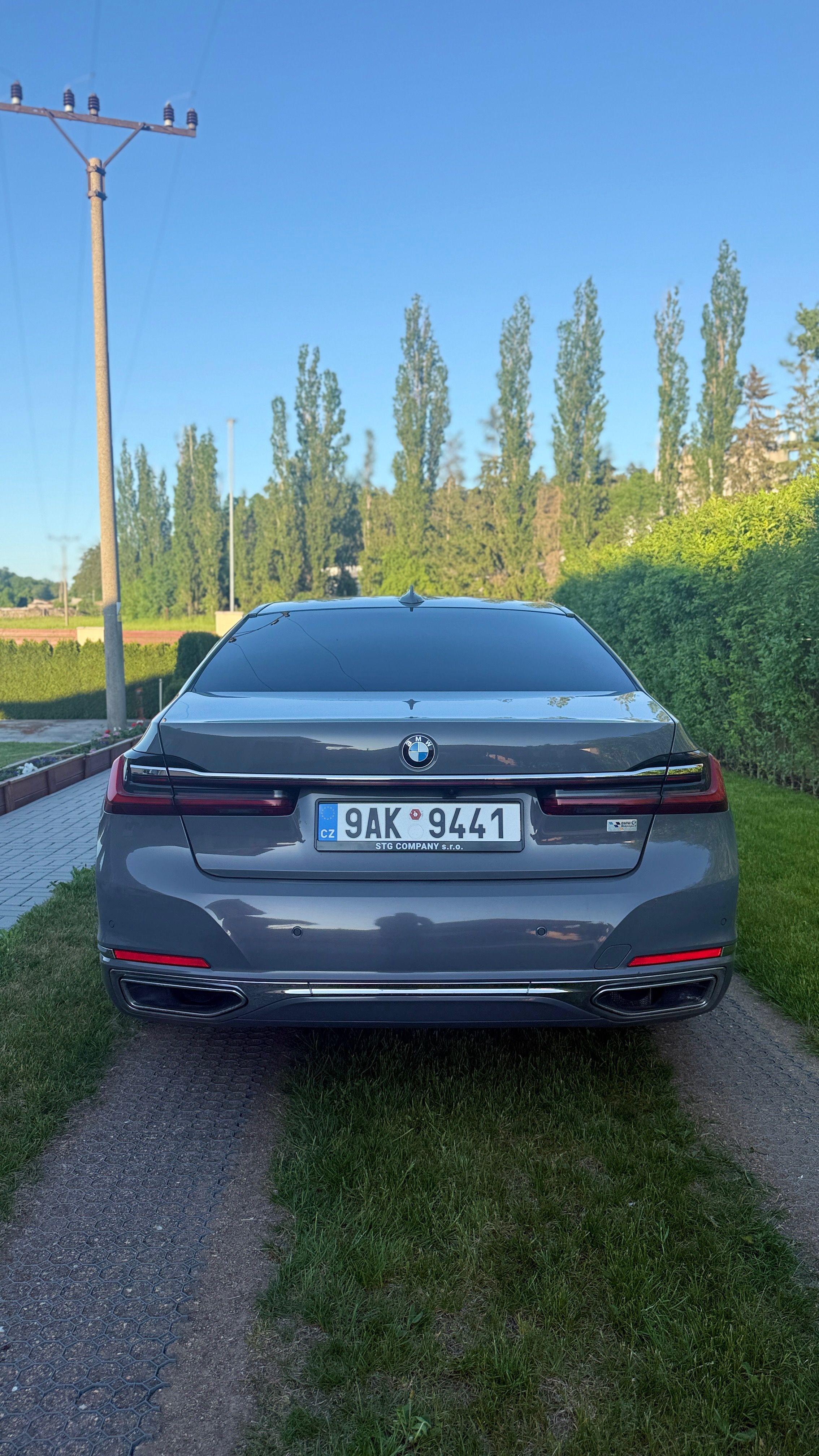 BMW Řada 7, 730D Long xDrive 2021, Harman - fotka 3