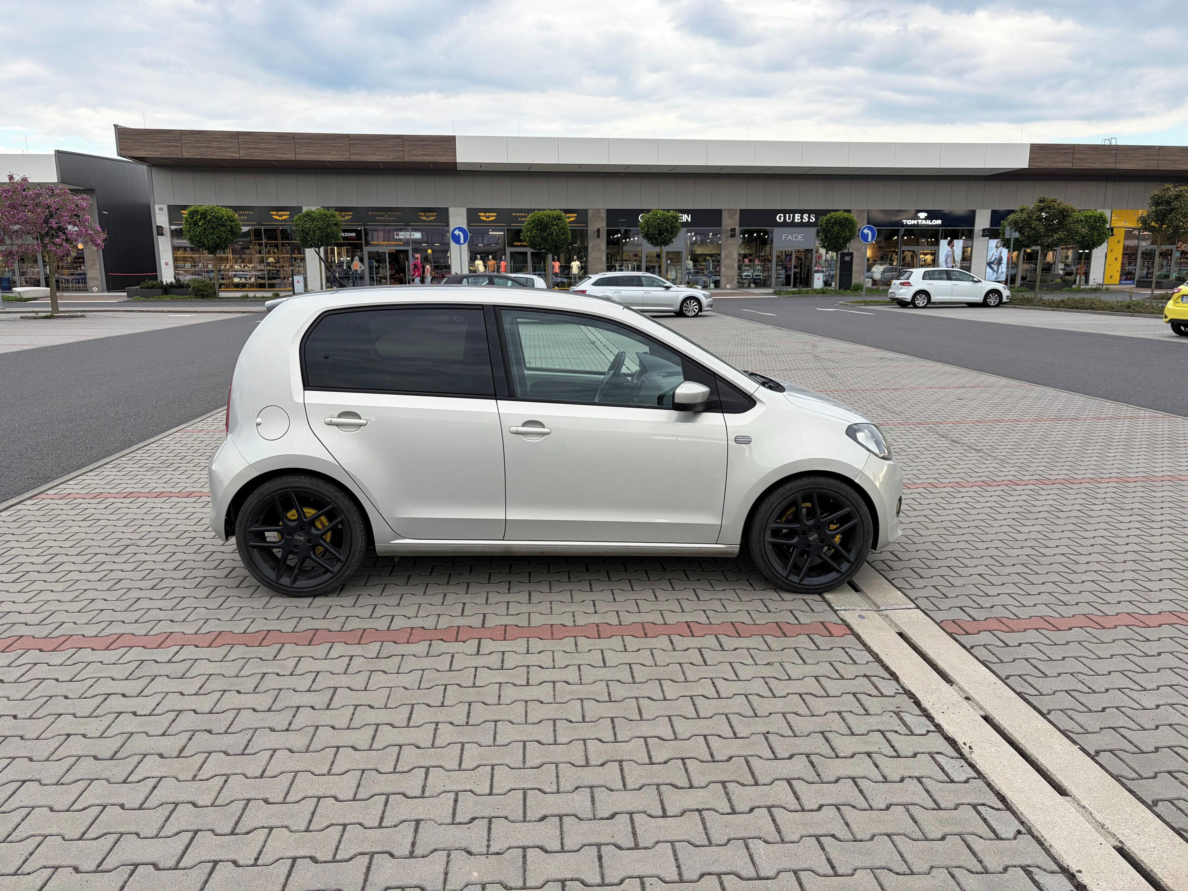 Škoda Citigo, 1.0i 55 kW automat 5 dveří - fotka 2