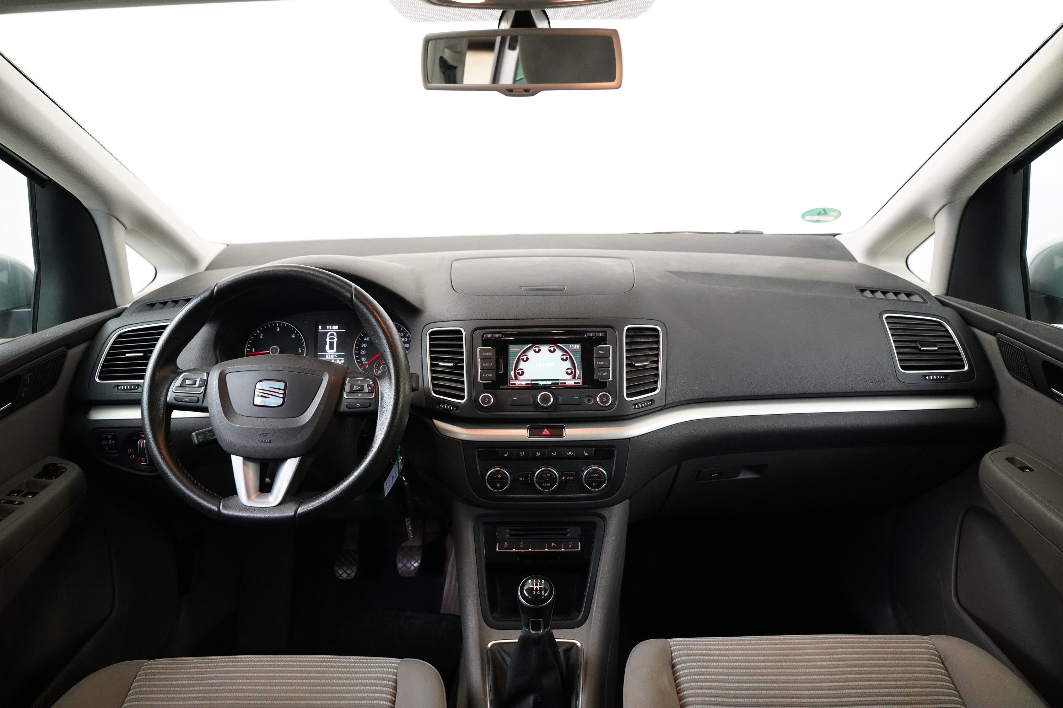 Seat Alhambra, 2.0 TDI 103 kW Style - fotka 6