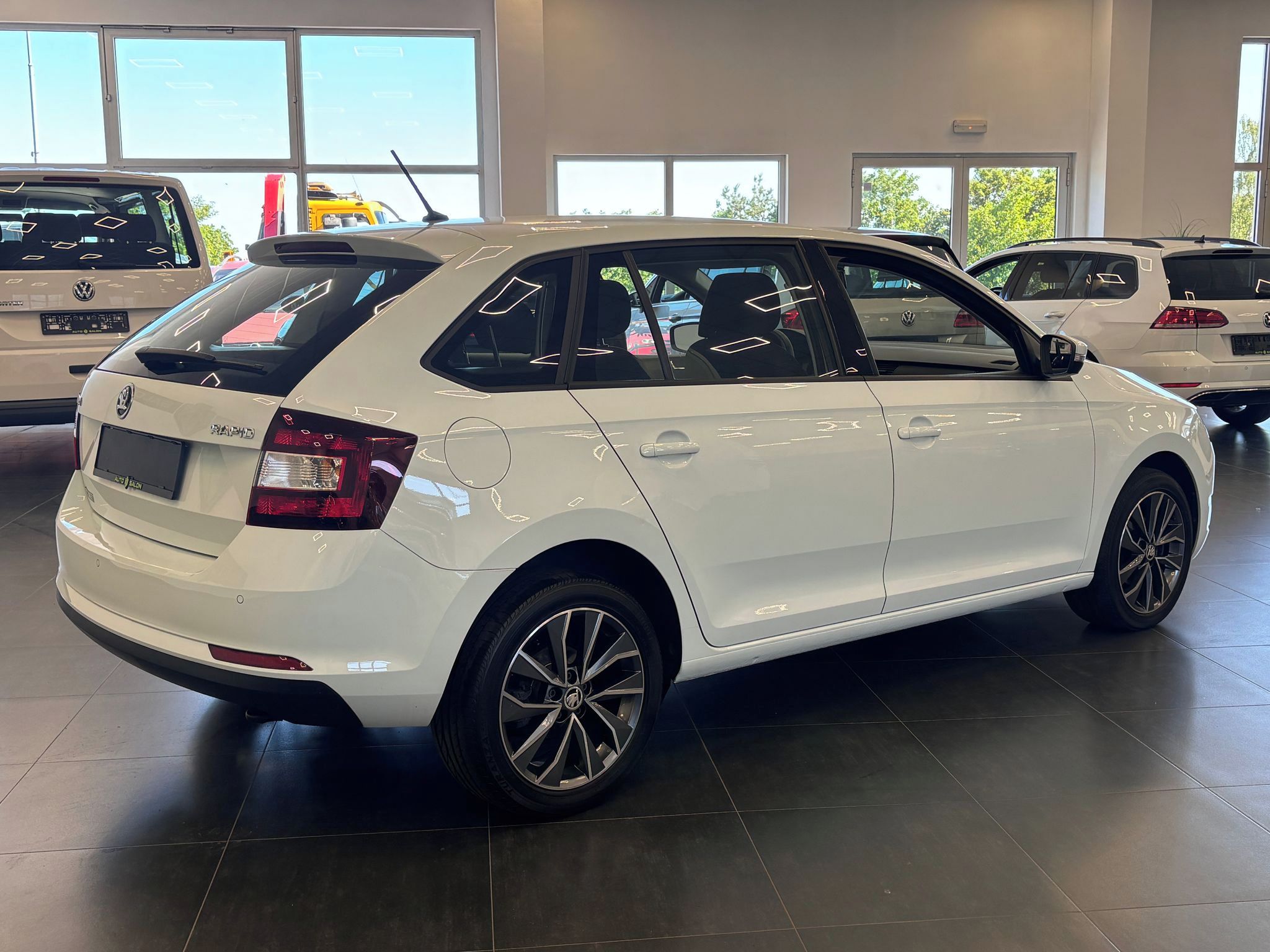 Škoda Rapid, 1.0, 70kW, 99 928 km najeto! - fotka 5