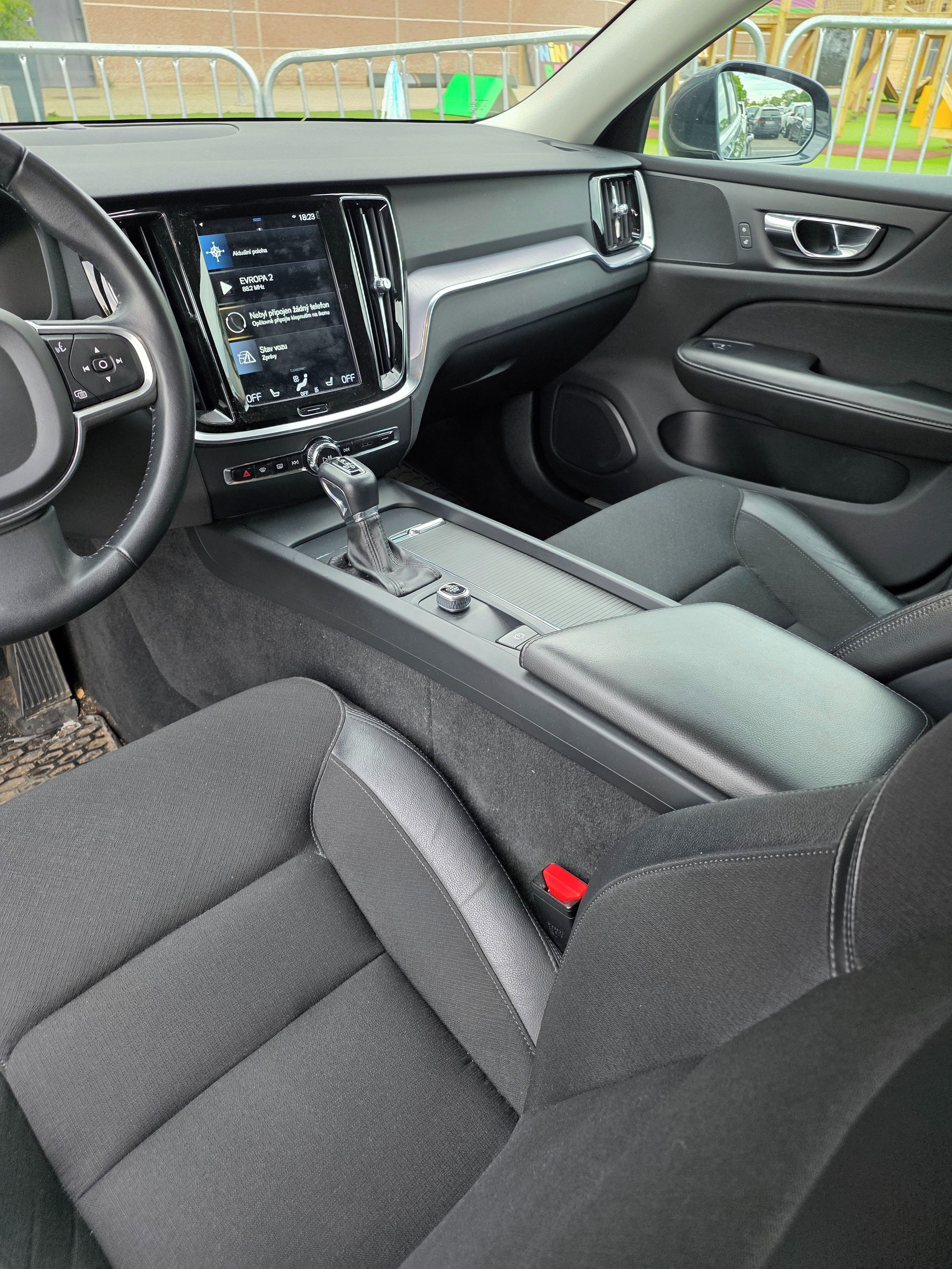 Volvo V60, Po pečlivém majiteli, NOVÁ STK - fotka 4
