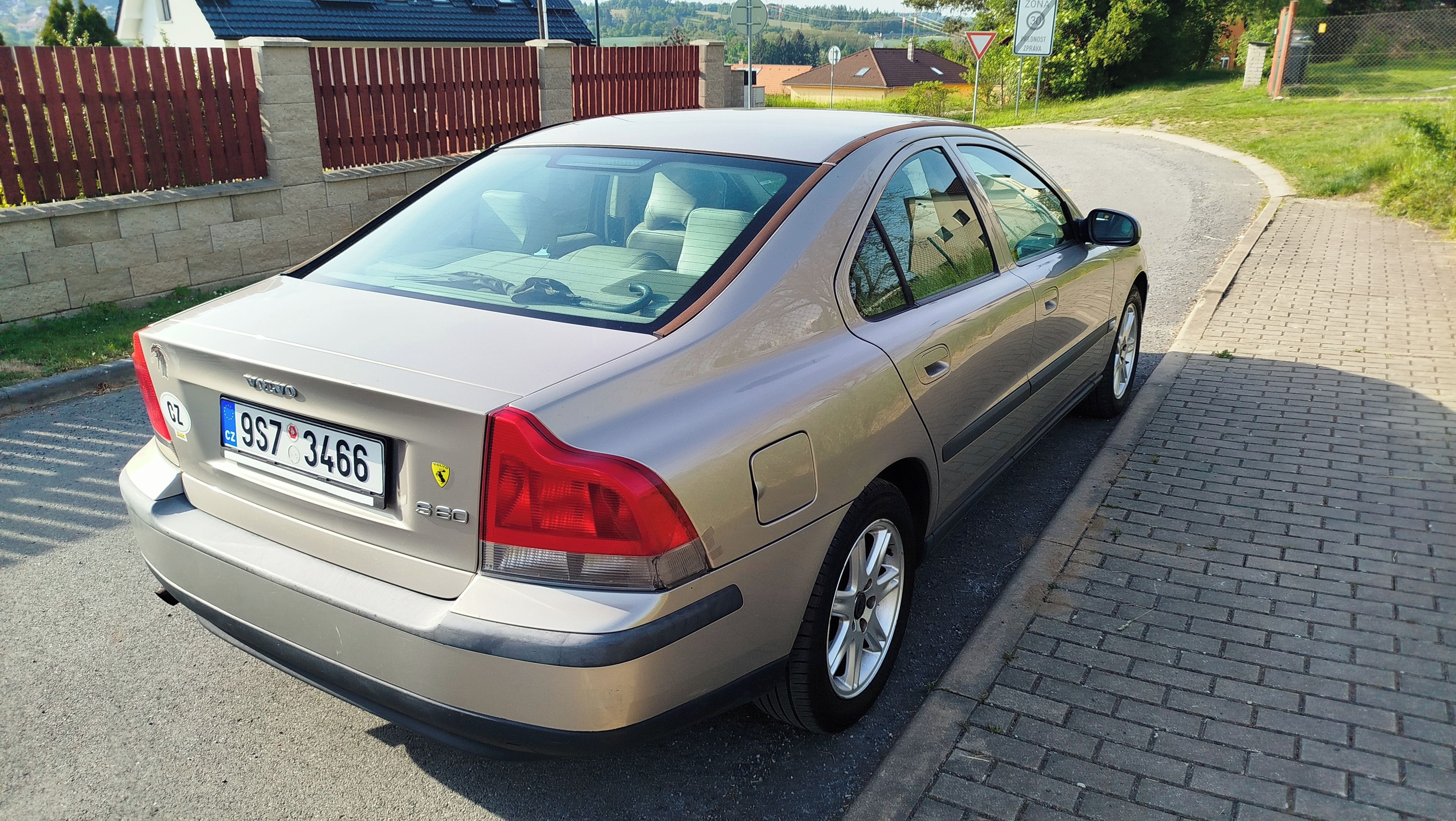 Volvo S60, Prodám Volvo S60, rok 2001, Be - fotka 3