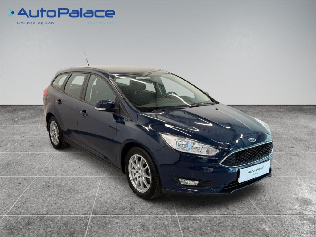 Ford Focus, 1,5 TDCI TITANIUM 62 500KM - fotka 3
