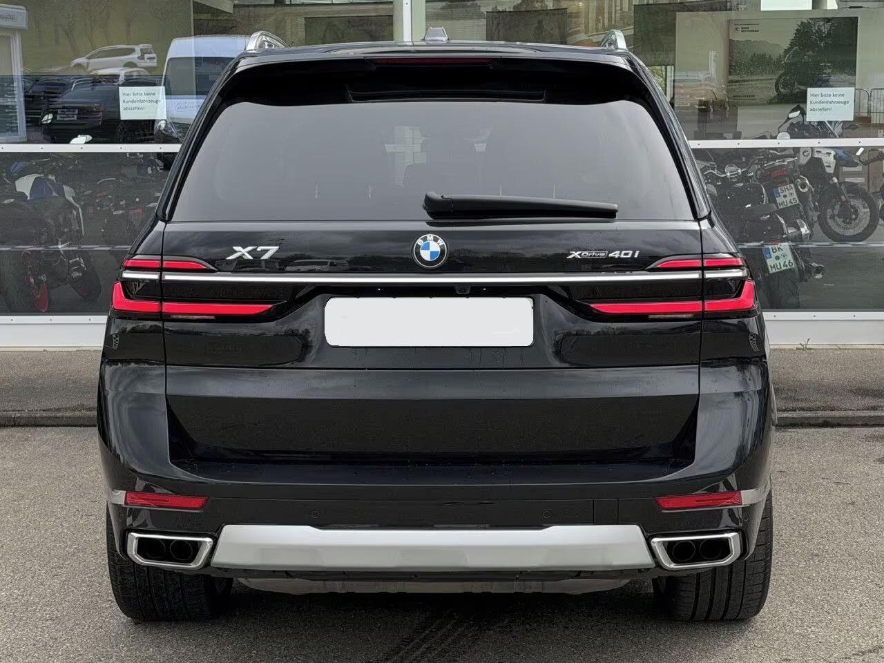 BMW X7, X7 x40i IntAktL.Sky KomfSitze+ - fotka 5