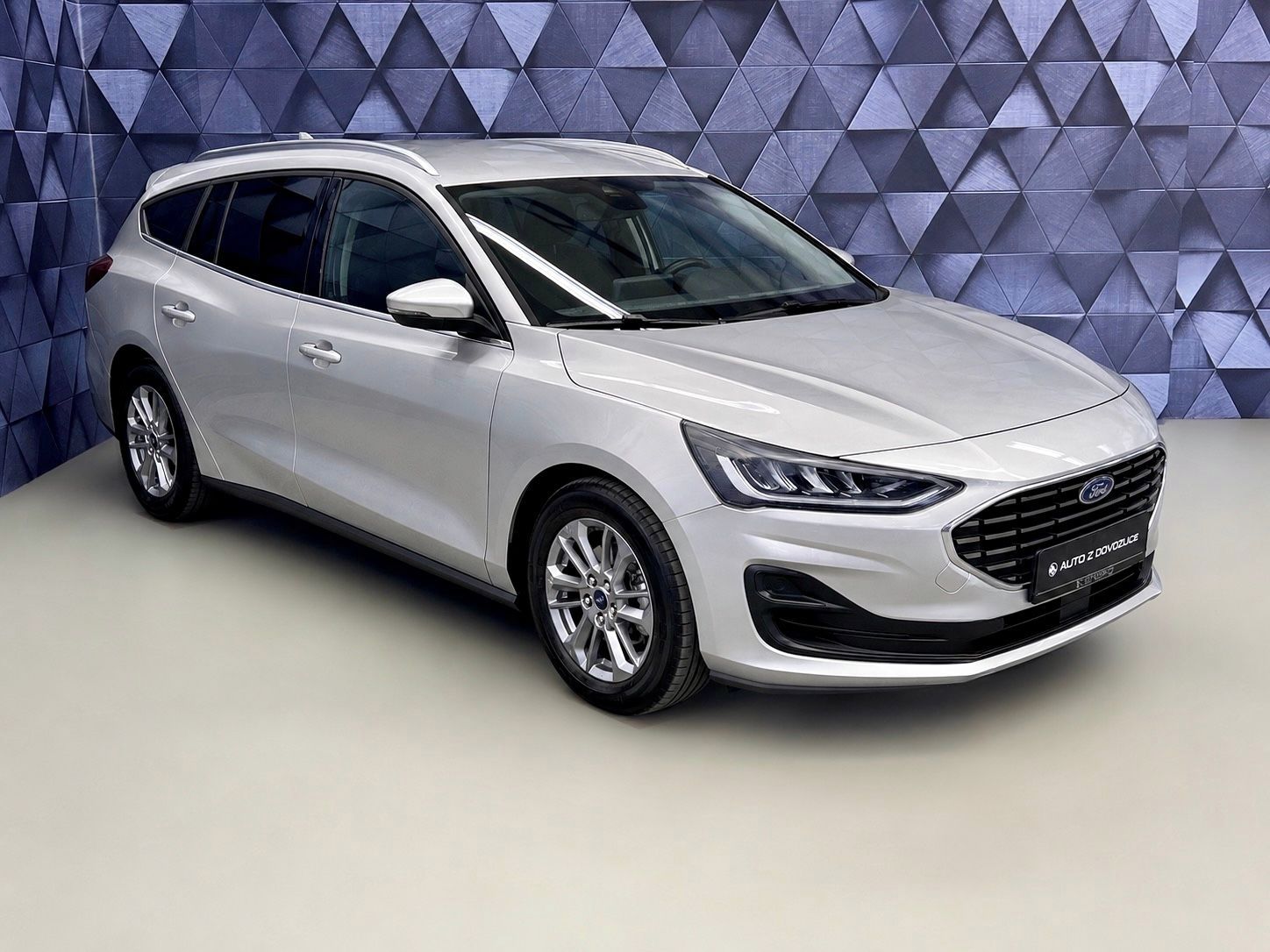 Ford Focus, 1.0 ECOBOOST A/T TITANIUM, LED - fotka 4