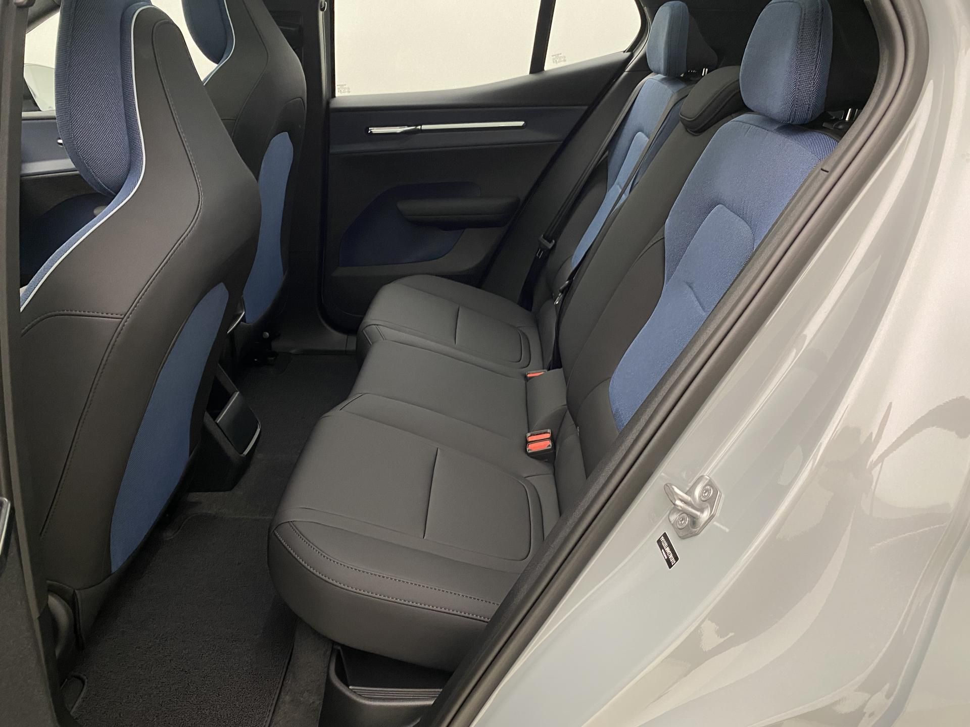 Volvo EX30, P5 LONG RANGE ELETRIC ULTRA - fotka 6