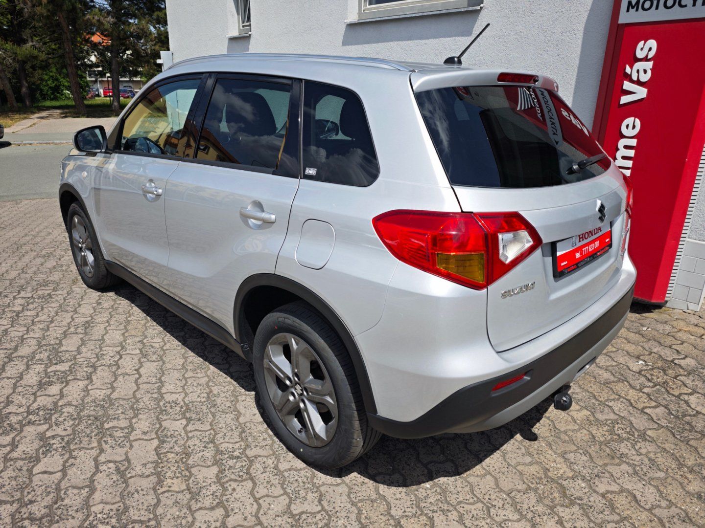 Suzuki Vitara, 1.6 VVT ALLGrip 4x4 Kamera - fotka 4