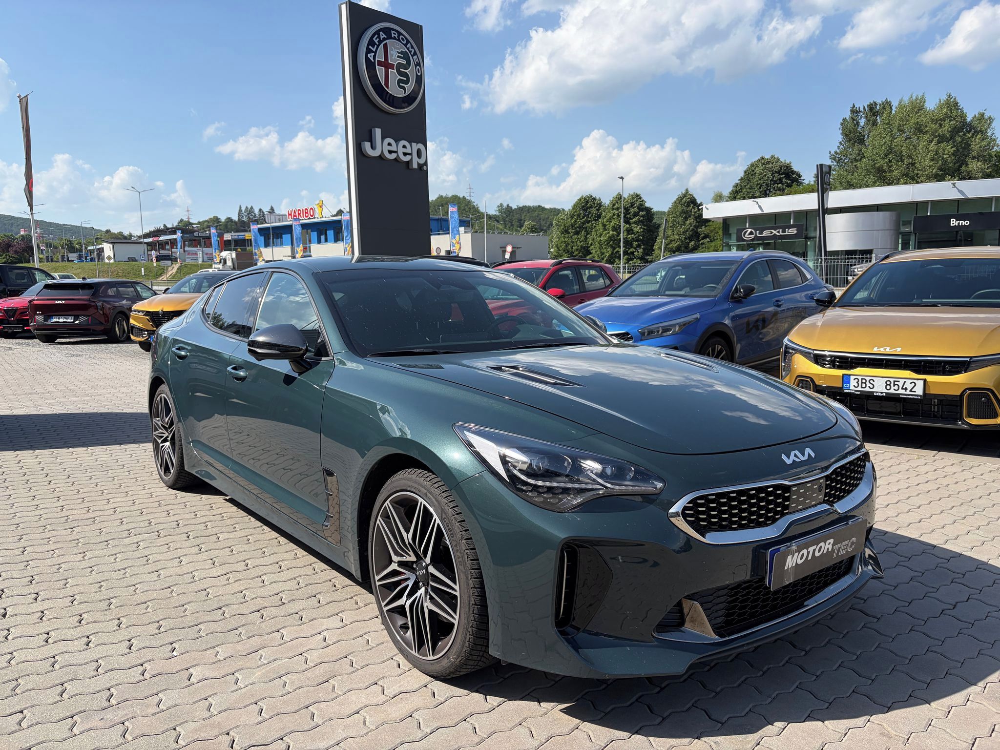 Kia Stinger, 3.3 V6 T-GDI 4WD GT - fotka 2