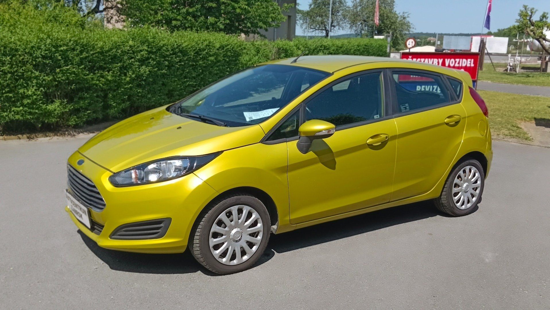 Ford Fiesta, 1.0 i 74 kw  Automat - fotka 4