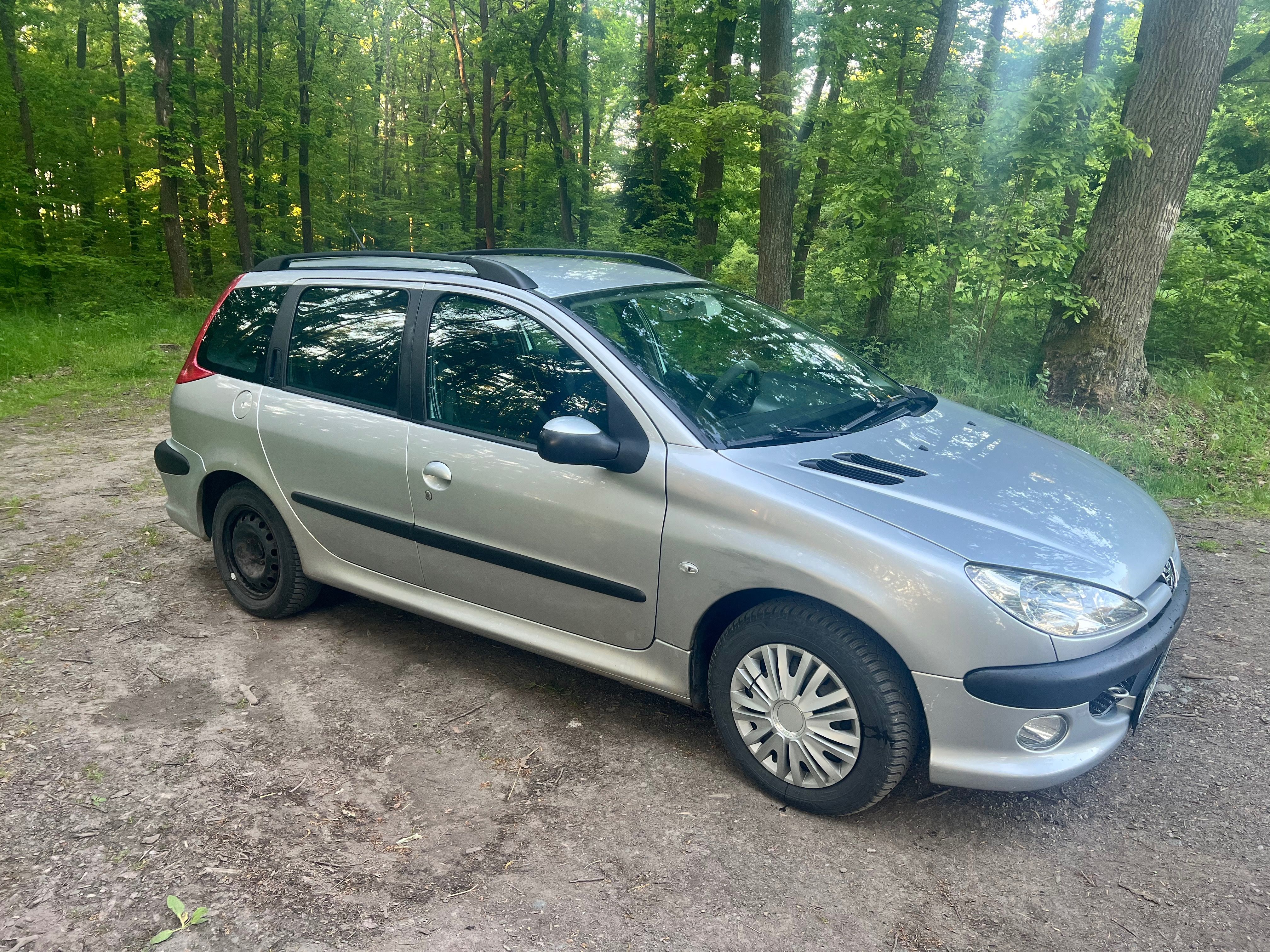 Peugeot 206, Peugeot 206 SW 1,4 75tis km - fotka 3