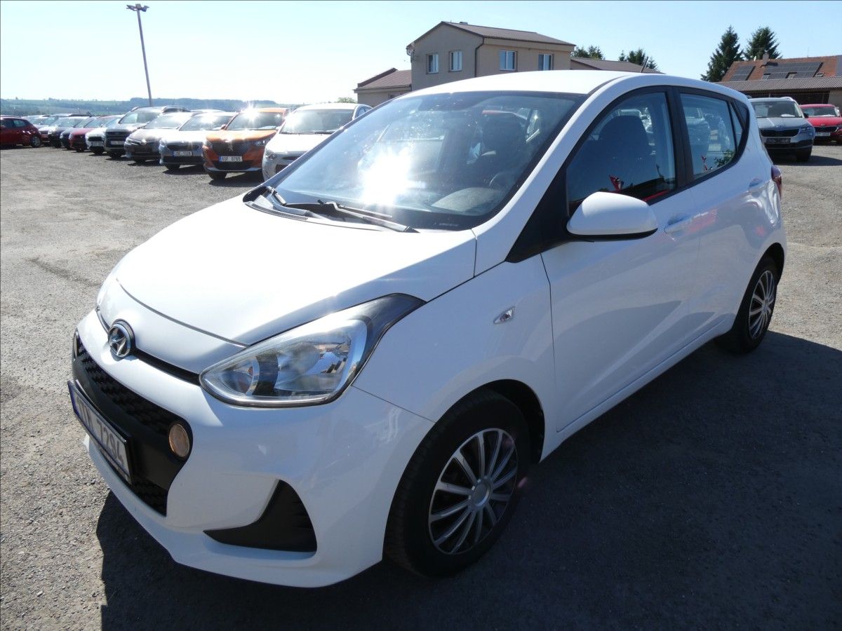 Hyundai i10, 1,0 i Family, 2 x kola,klima - fotka 3