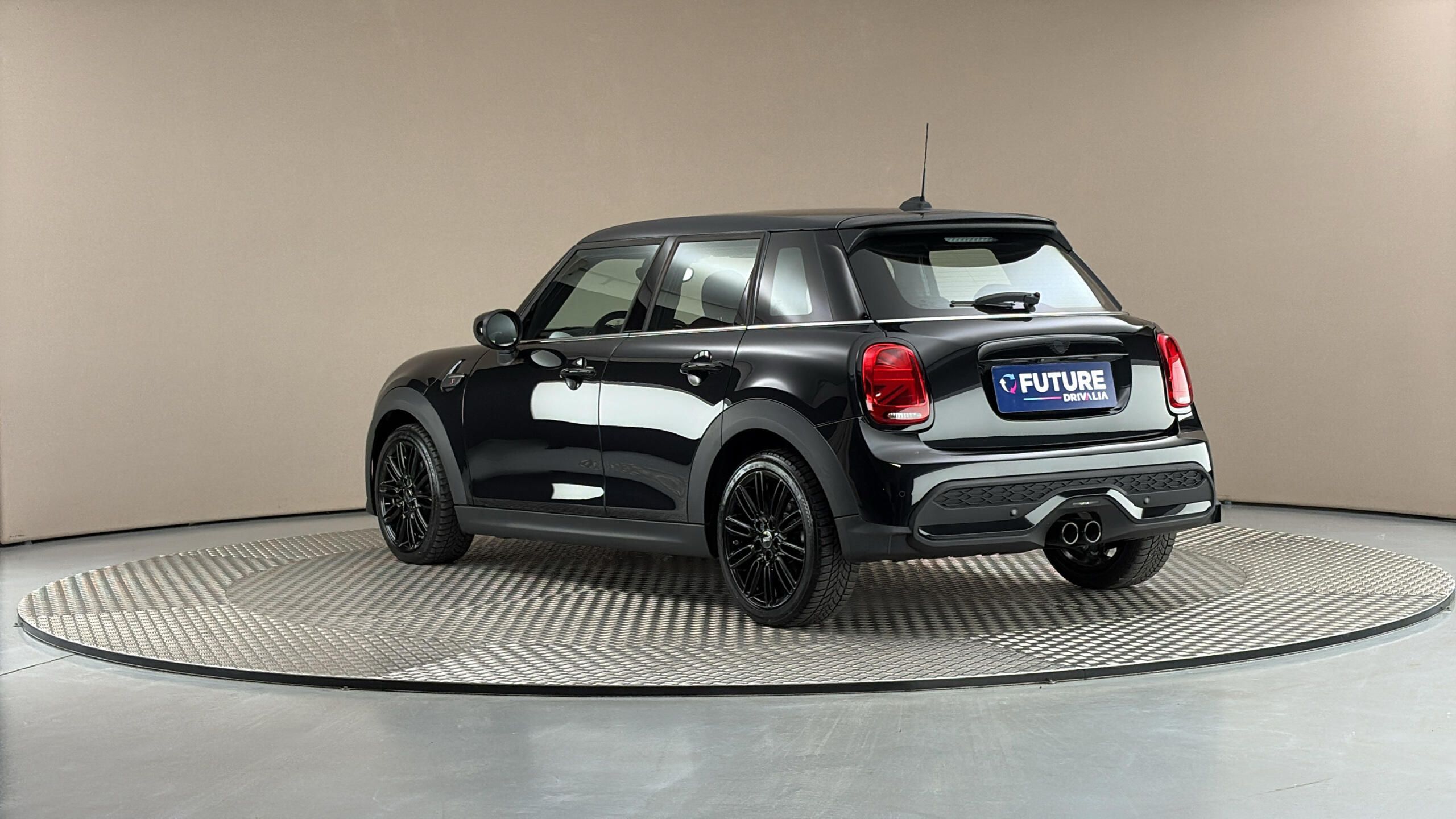 Mini Cooper S, 2.0 AUT - fotka 2