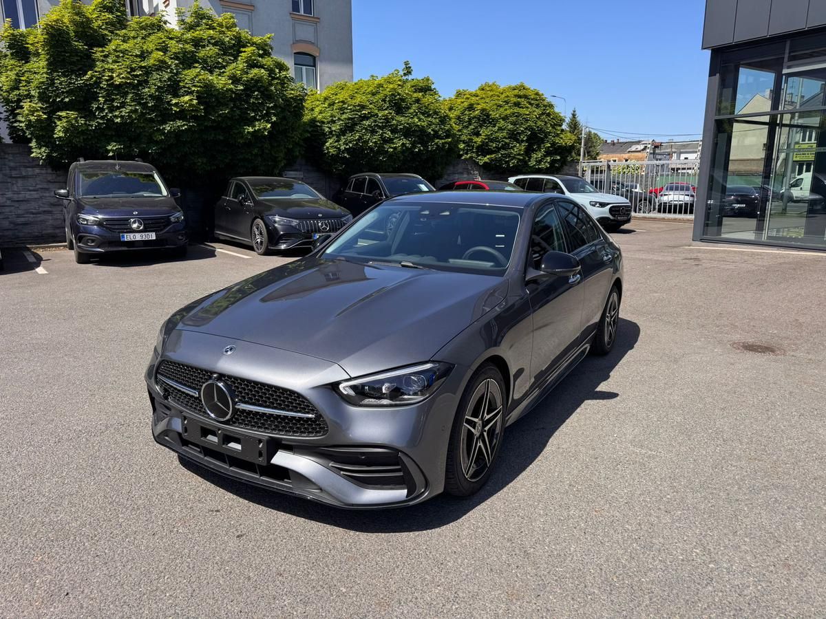 Mercedes-Benz Třídy C, C 220 d 4MATIC - fotka 3